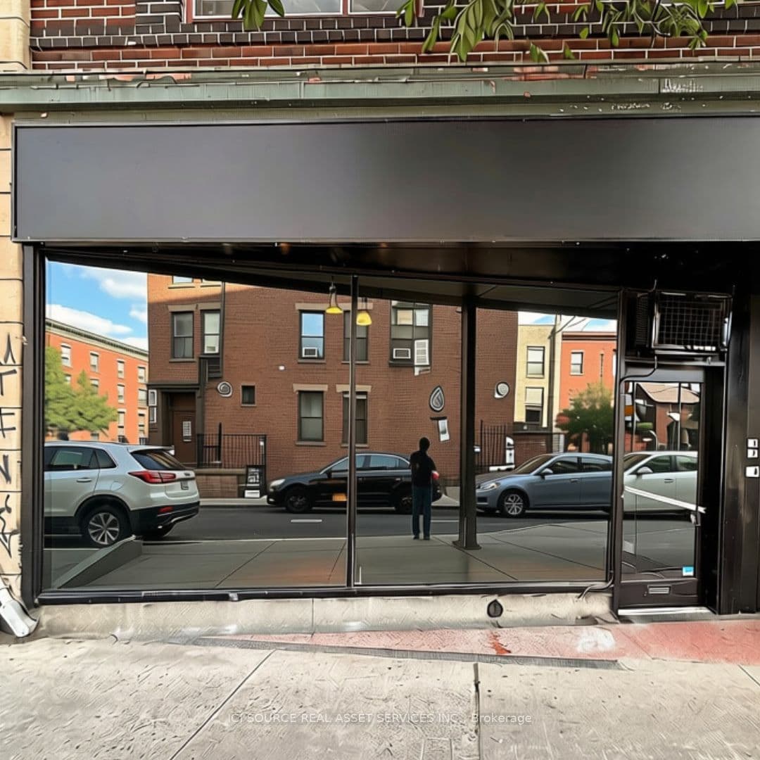 3097 Dundas Street W, Toronto, ON M6P 1Z9