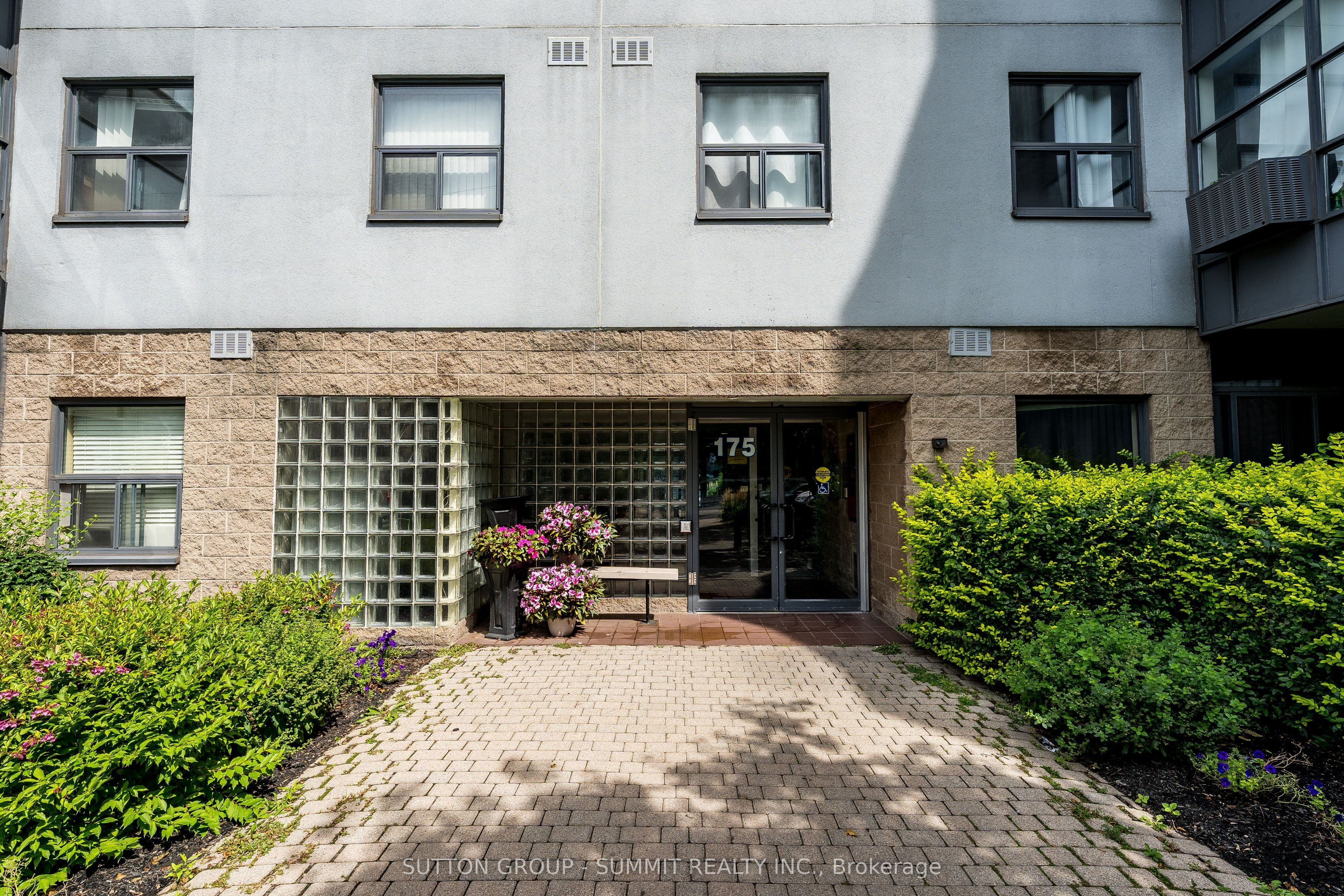 175 Hunter Street E 514, Hamilton, ON L8N 4E7