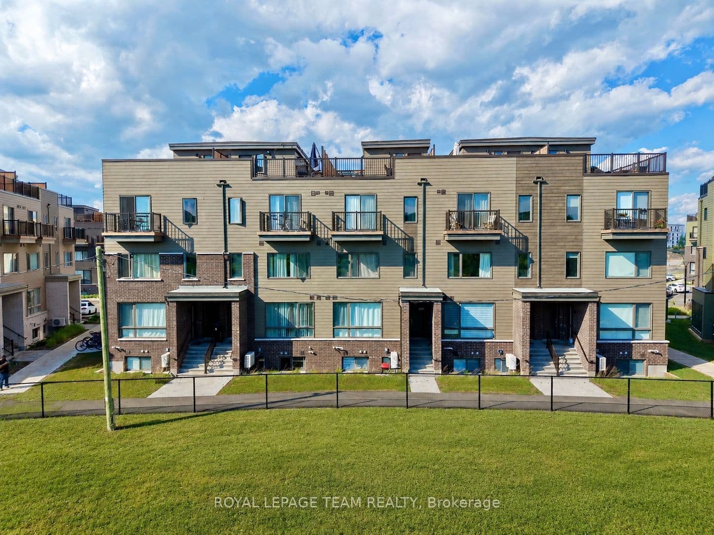 512 Mishi Private, Manor Park - Cardinal Glen and Area, ON K1K 5C5