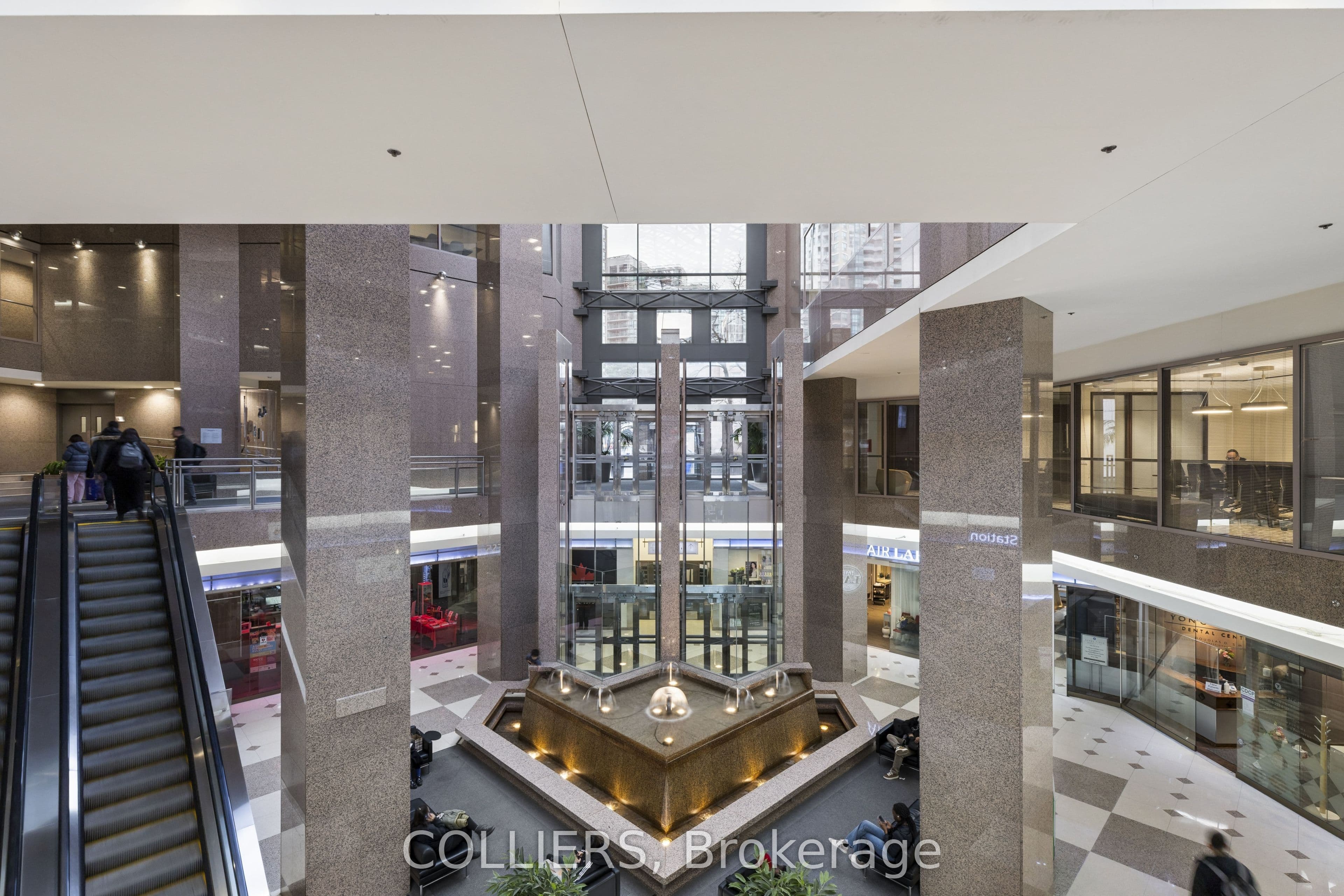 5700 Yonge Street 1101, Toronto, ON M2N 5M9