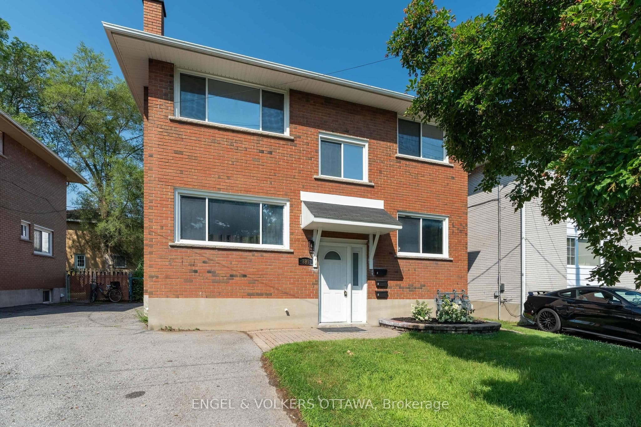 896 Pinewood Crescent 3, Britannia Heights - Queensway Terrace N and Area, ON K2B 5Y4