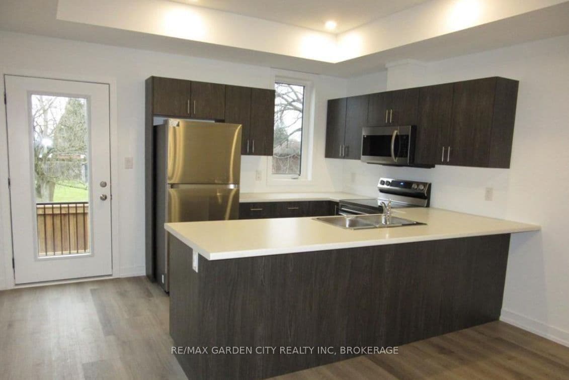 781 CLARE Avenue 322, Welland, ON L3C 0K1