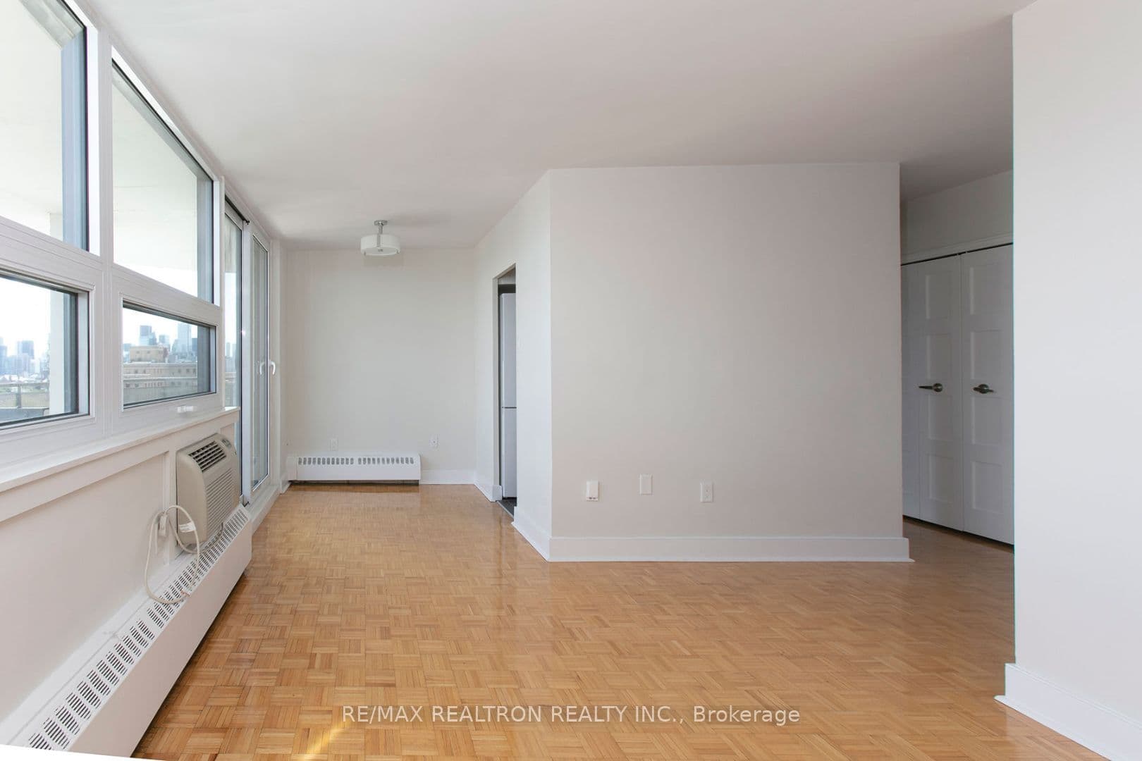 485 Huron Street 804, Toronto, ON M5R 2R5