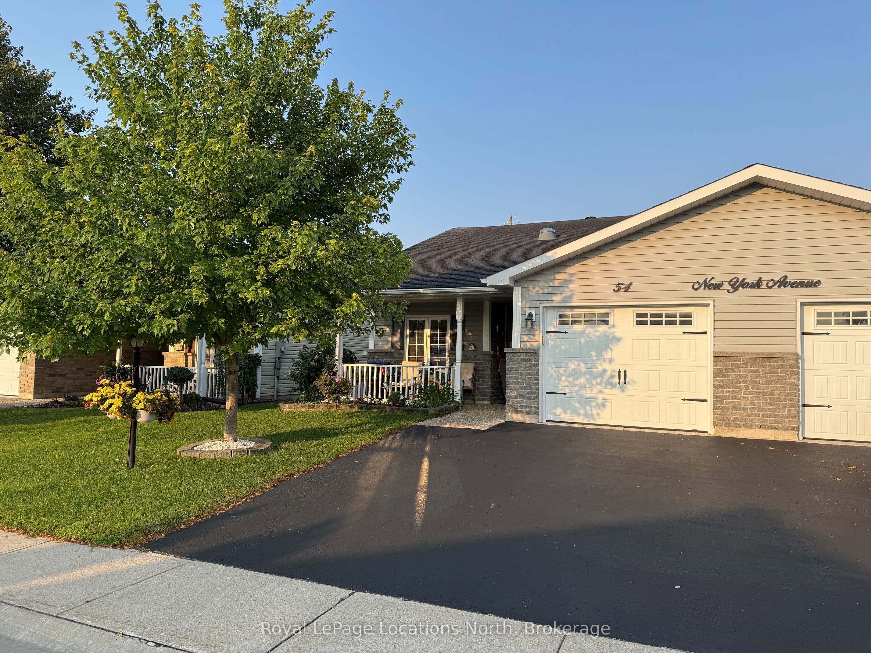 54 New York Avenue, Wasaga Beach, ON L9Z 3A8