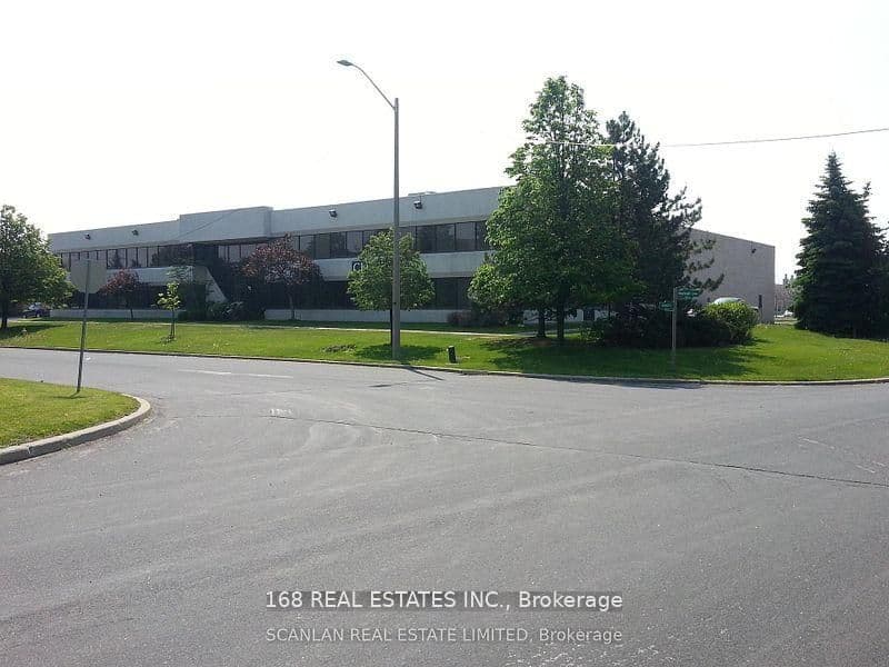 215 Konrad Crescent 2, Markham, ON L3R 8T9