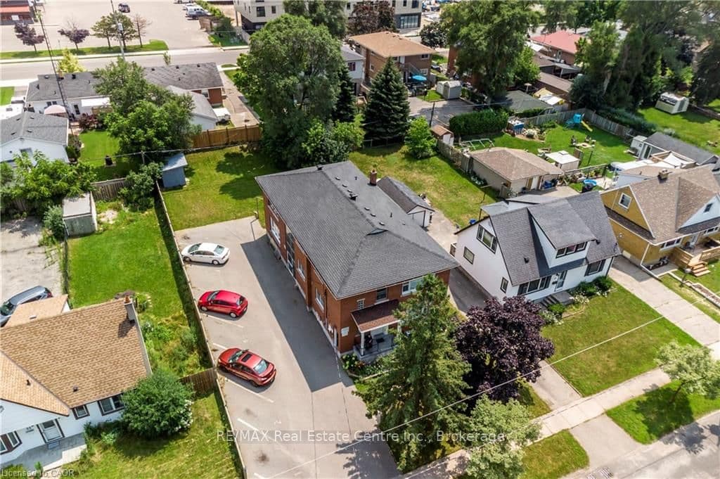 43 SIXTH Avenue, Kitchener, ON N2C 1P9
