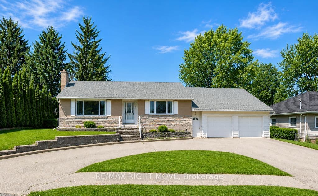94 Fittons Road E, Orillia, ON L3V 2J5