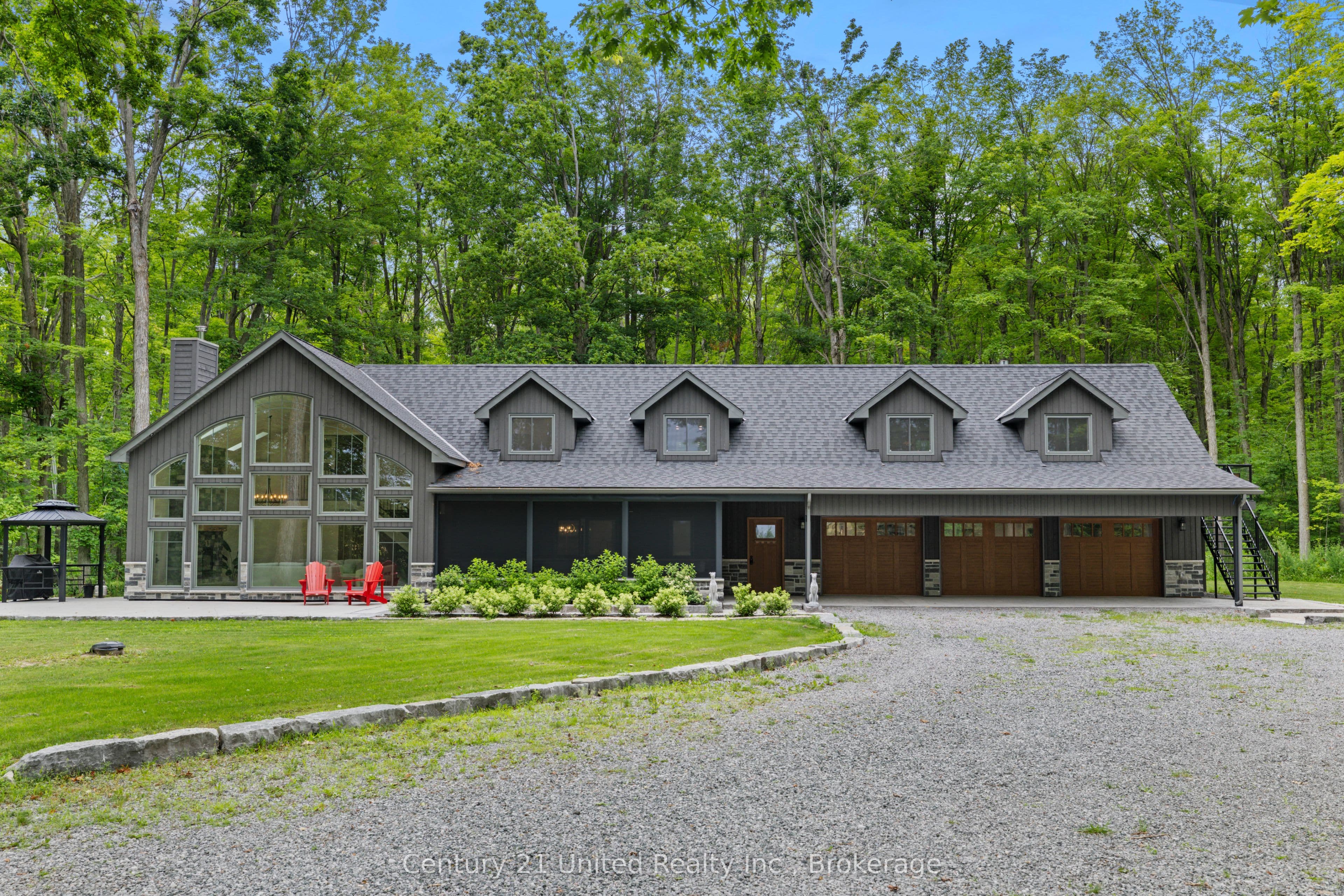 39 Stockdale Road, Selwyn, ON K9J 6X4