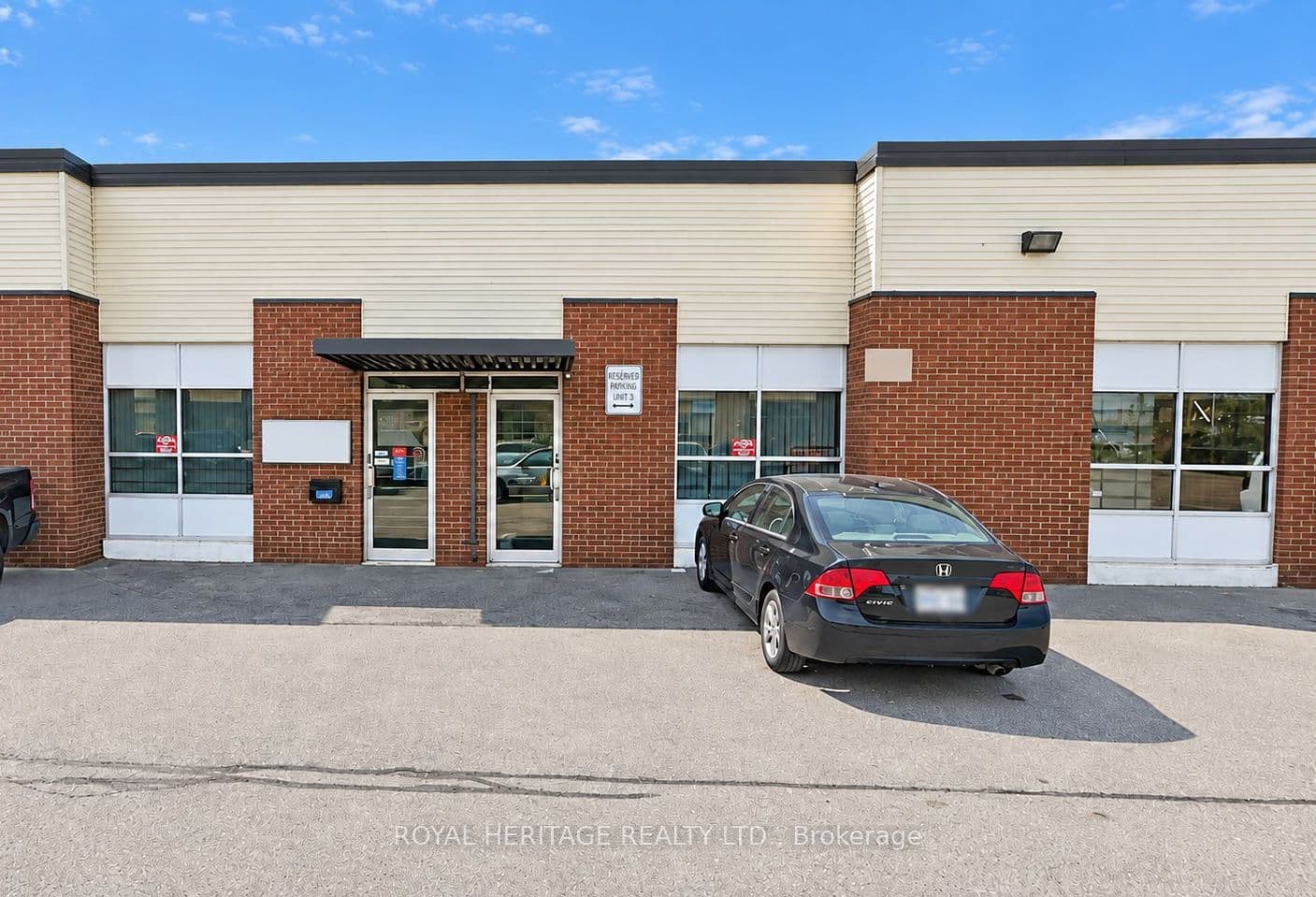 120 Midwest Road 21, Toronto, ON M1P 3B2