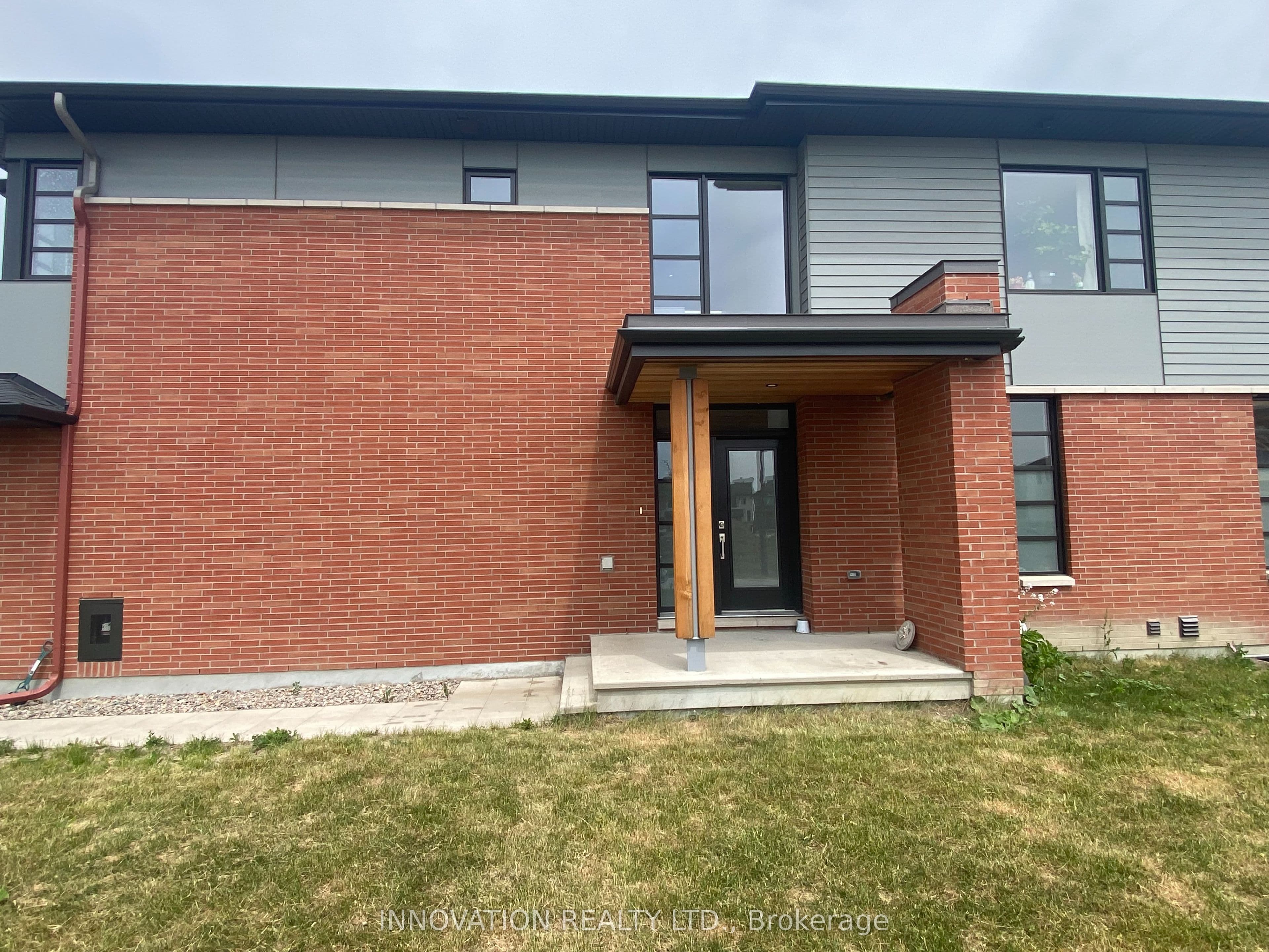 747 ACAI Way, Blossom Park - Airport and Area, ON K1X 0K1