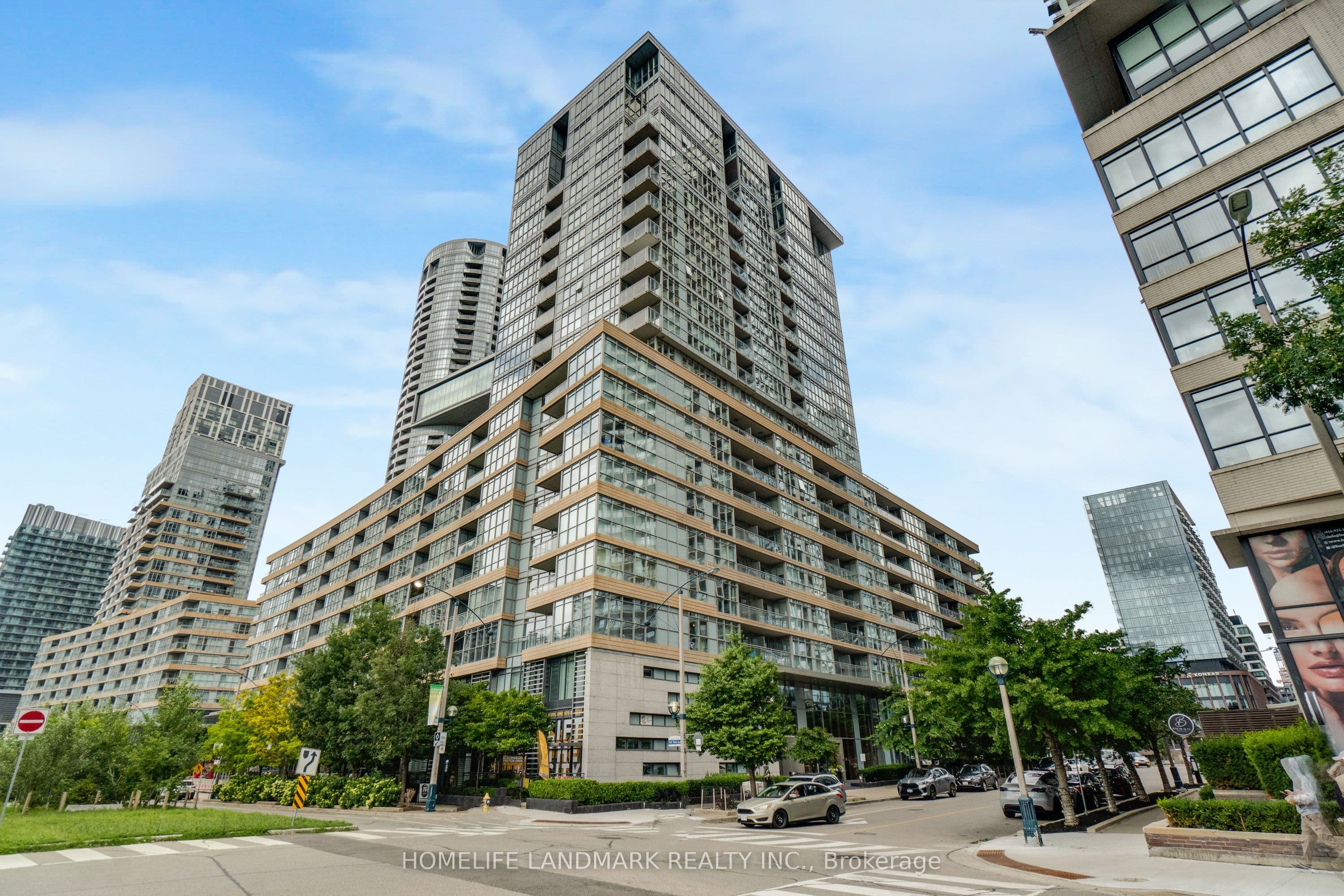 10 Capreol Court 1007, Toronto, ON M5V 4A5