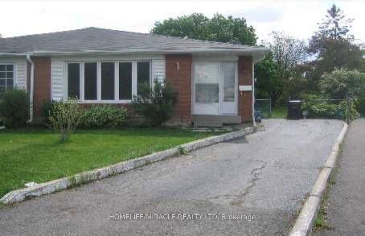 25 Four Leaf Drive, Toronto, ON M9V 1M7