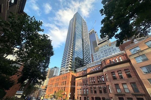 5 St Joseph Street 3511, Toronto, ON M4Y 1J6
