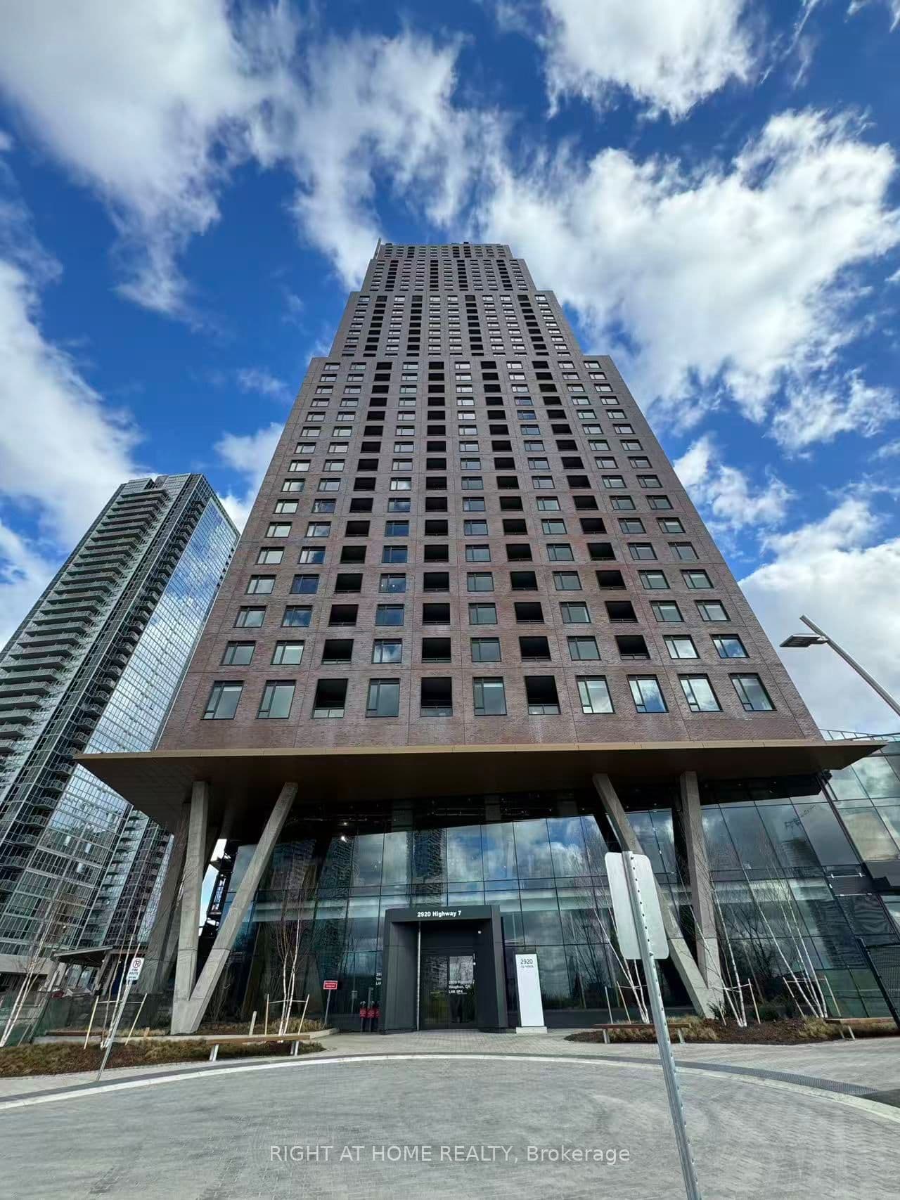 2920 HIGHWAY 7 1606, Vaughan, ON L4K 0P4