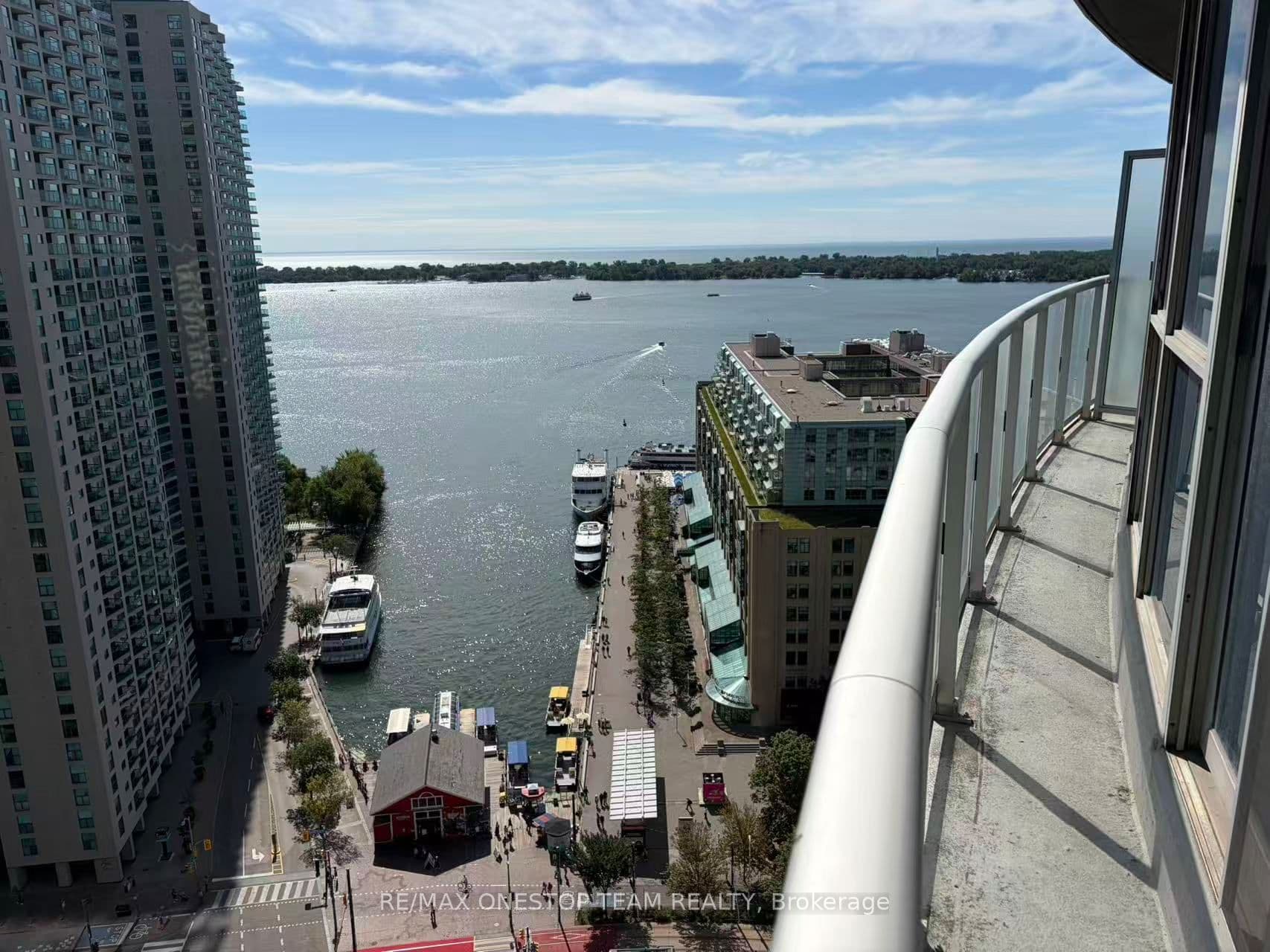 8 York Street 2505, Toronto, ON M5J 2Y2