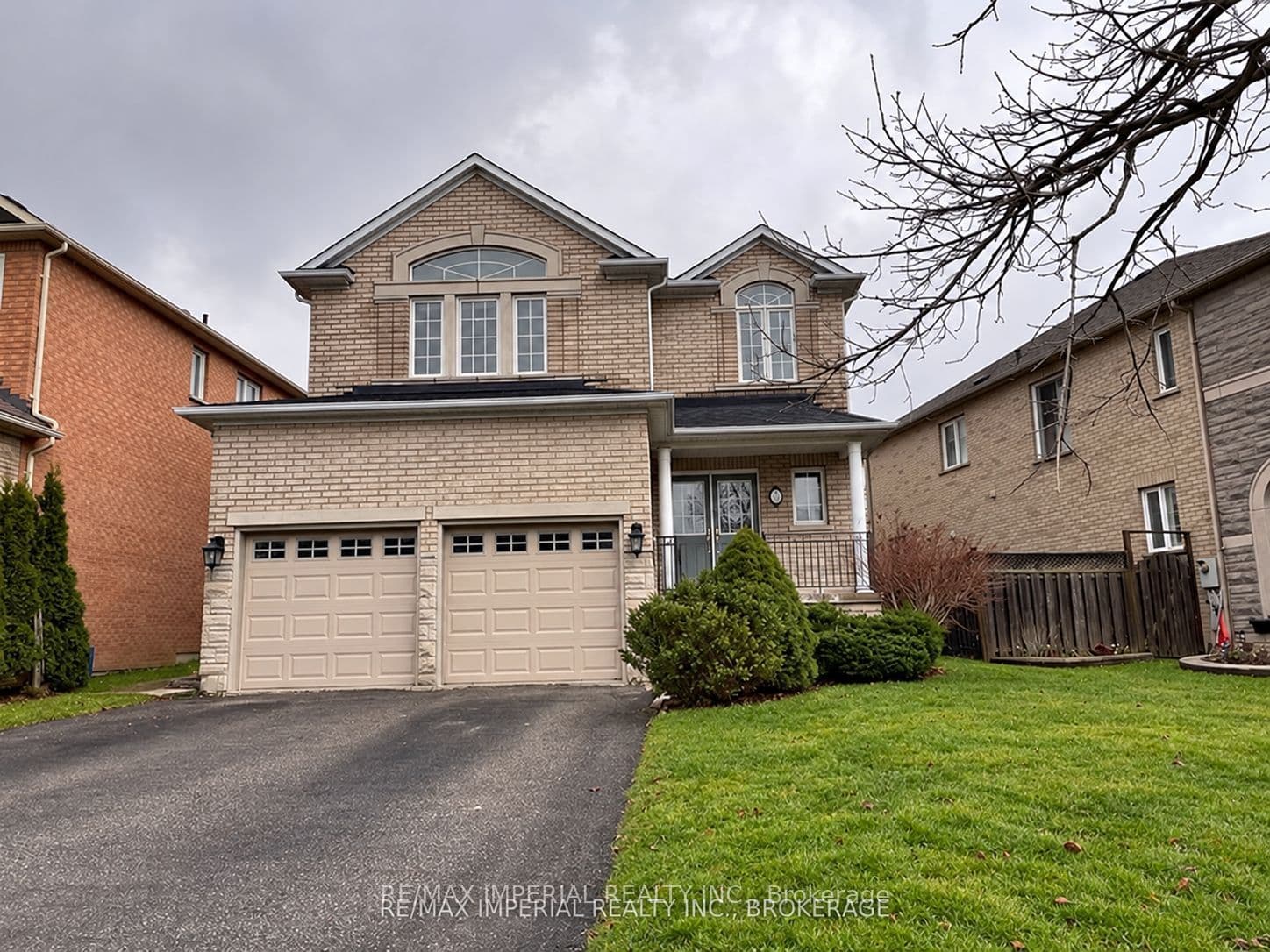 3 Vitlor Drive, Richmond Hill, ON L4E 3W3