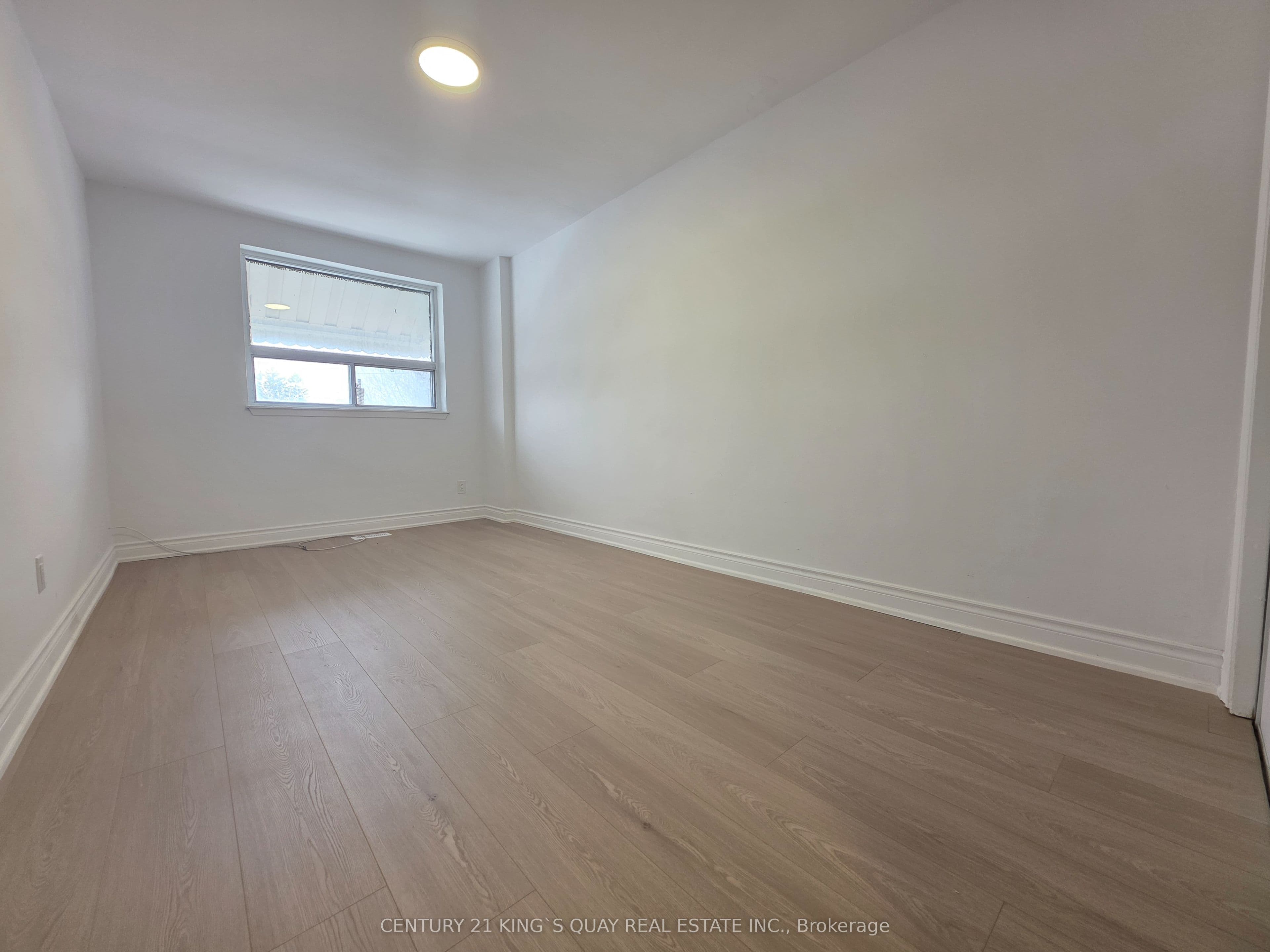 1346 Kennedy Road, Toronto, ON M1P 2L7