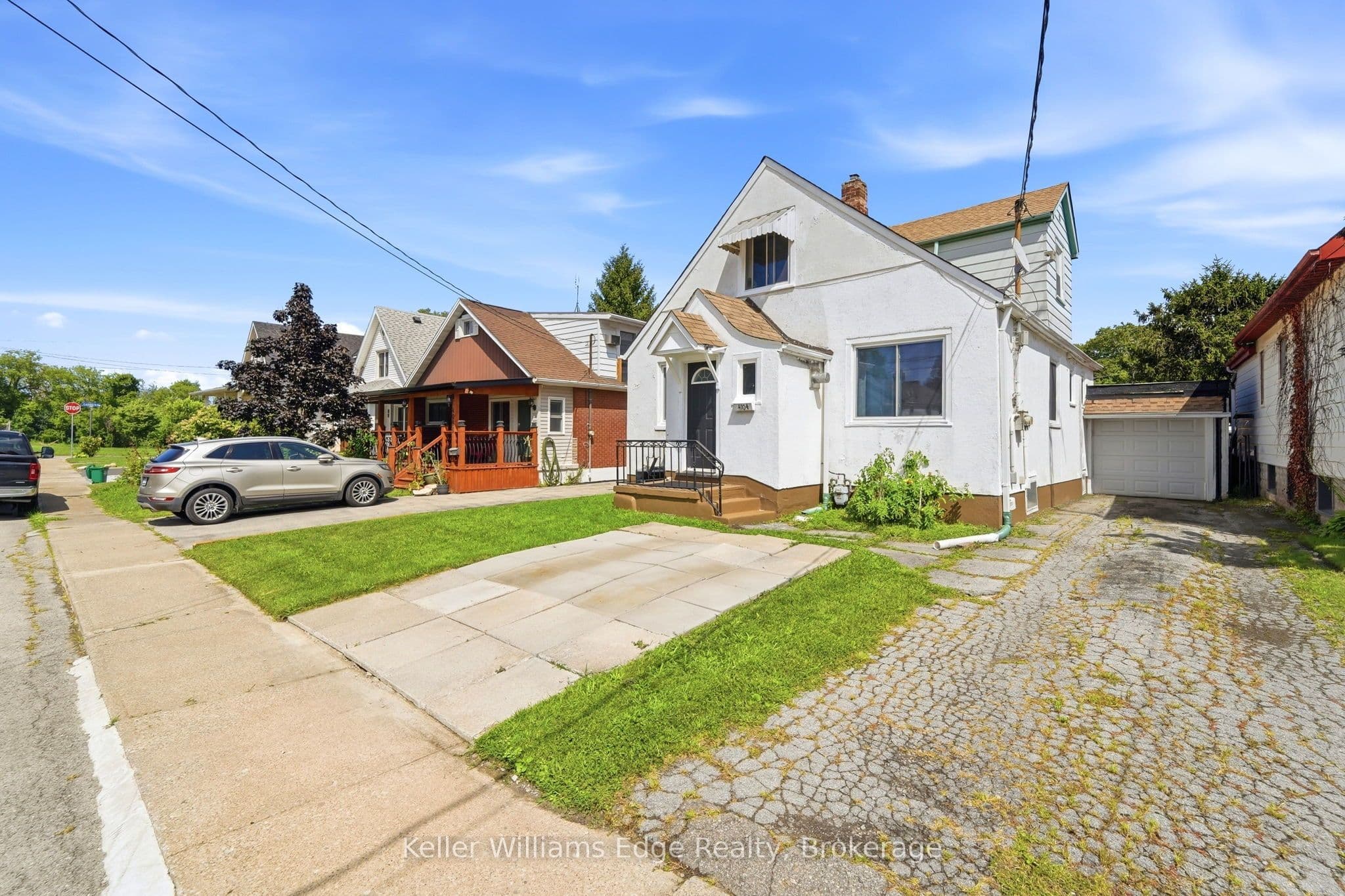4104 Broughton Avenue, Niagara Falls, ON L2E 3K6
