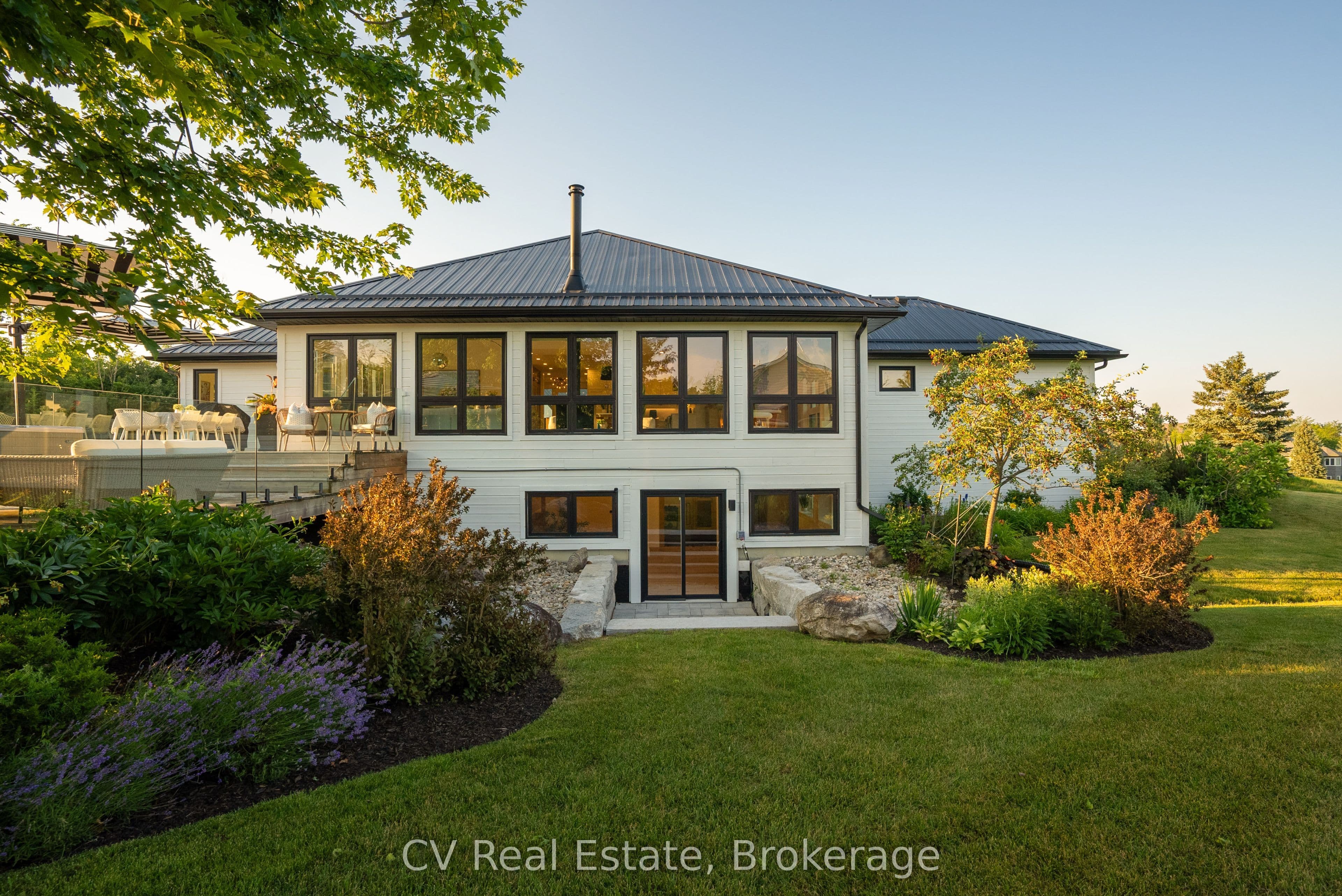 104 Ridgecrest Lane, Meaford, ON N0H 2P0
