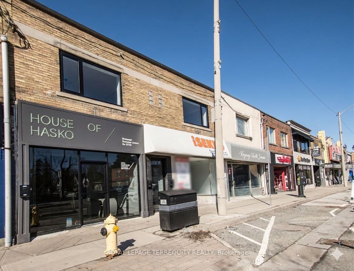 3042 Bloor Street W Main, Toronto, ON M8X 1C4