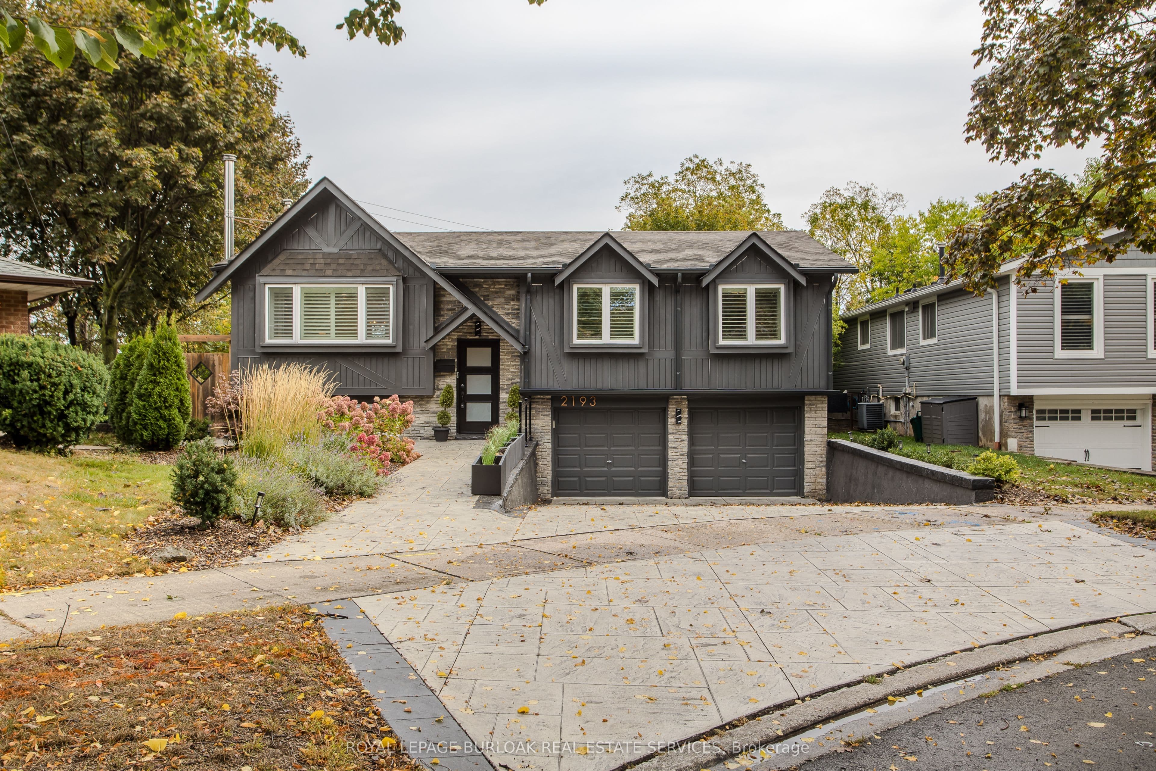 2193 Lancaster Crescent, Burlington, ON L7P 3G4