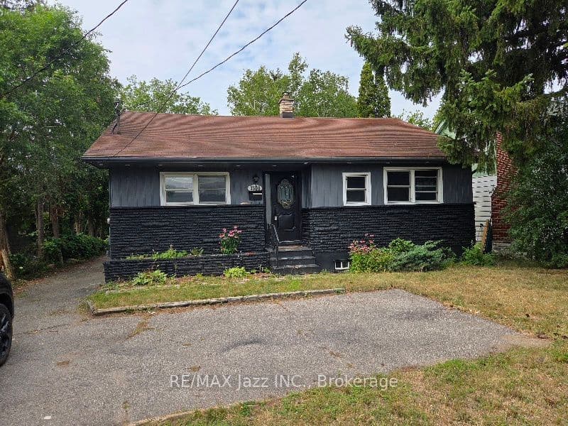 1500 Simcoe Street N, Oshawa, ON L1G 4X7