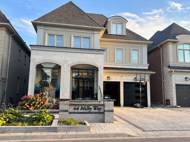 164 Milky Way Drive, Richmond Hill, ON L4C 4Y3