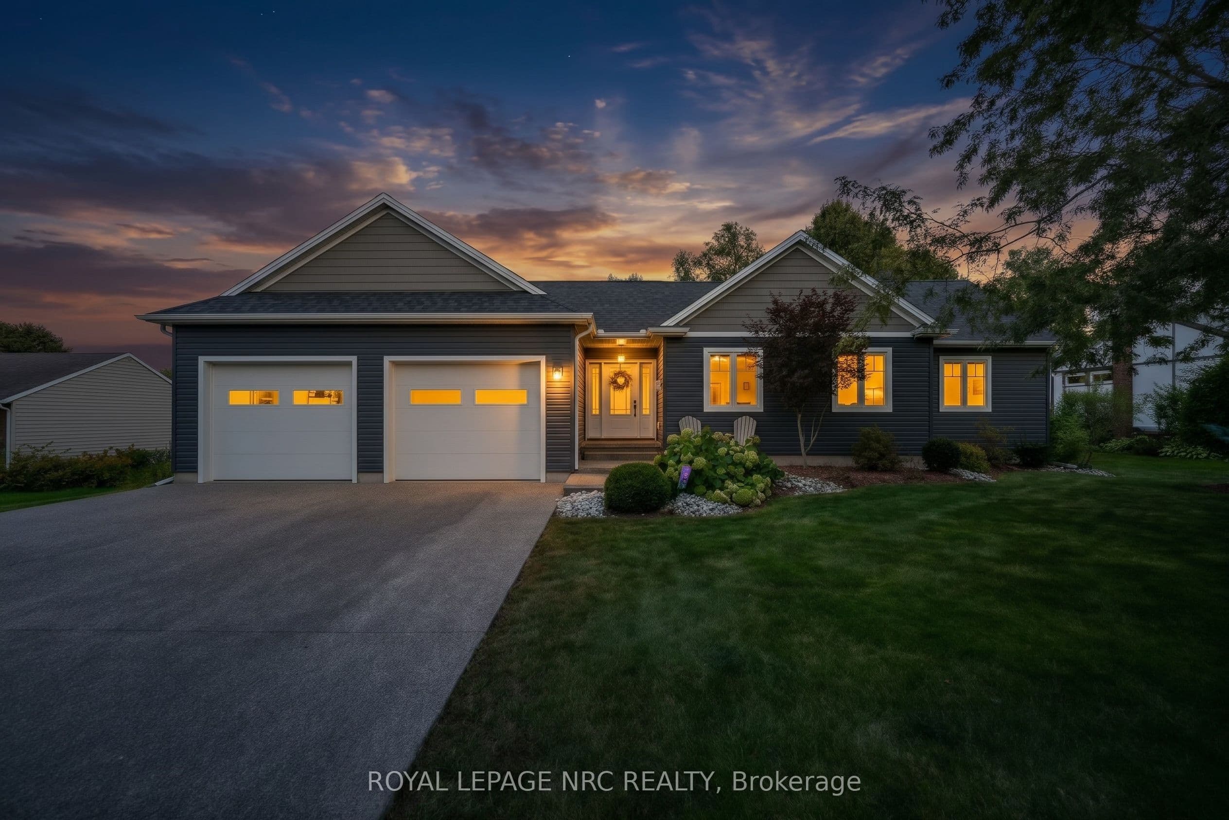 22 Crerar Avenue, Welland, ON L3C 2Z3