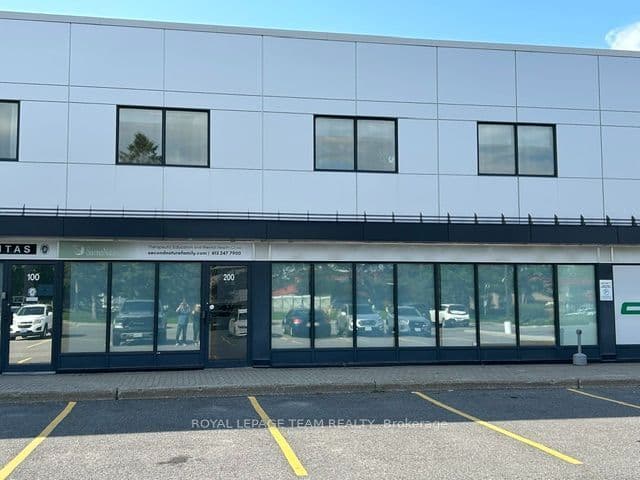 36 Antares Drive 200_250, Country Place - Pineglen - Crestview and Area, ON K2E 7W5
