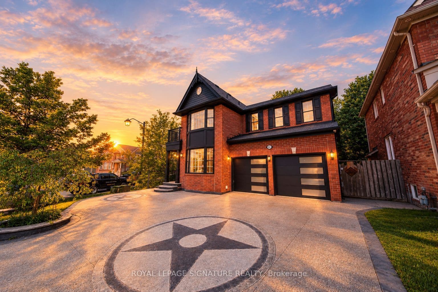 81 Bulmer Crescent, Newmarket, ON L3X 3K1