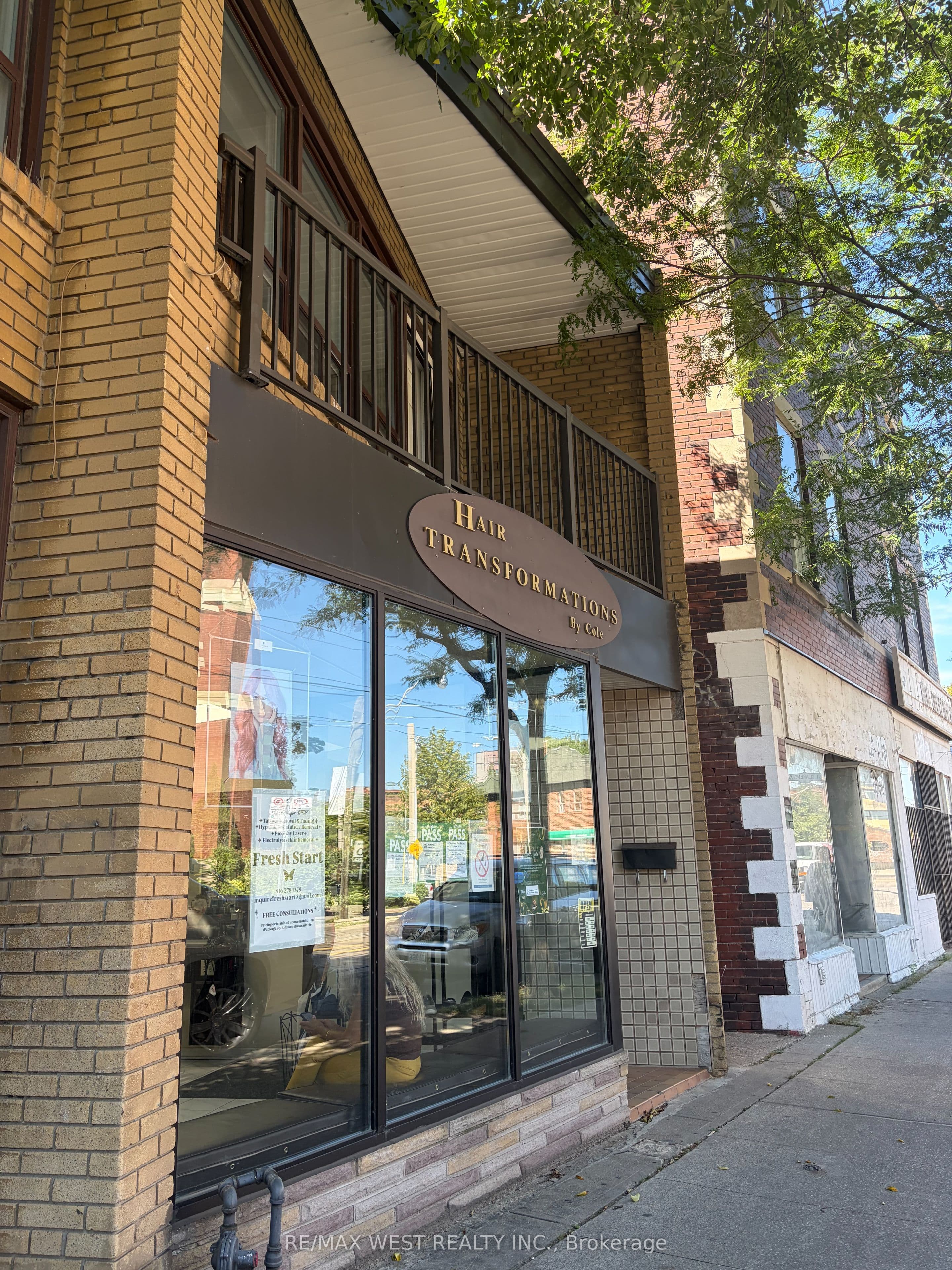 1697 Dundas Street W Apt 1, Toronto, ON M6K 1V2