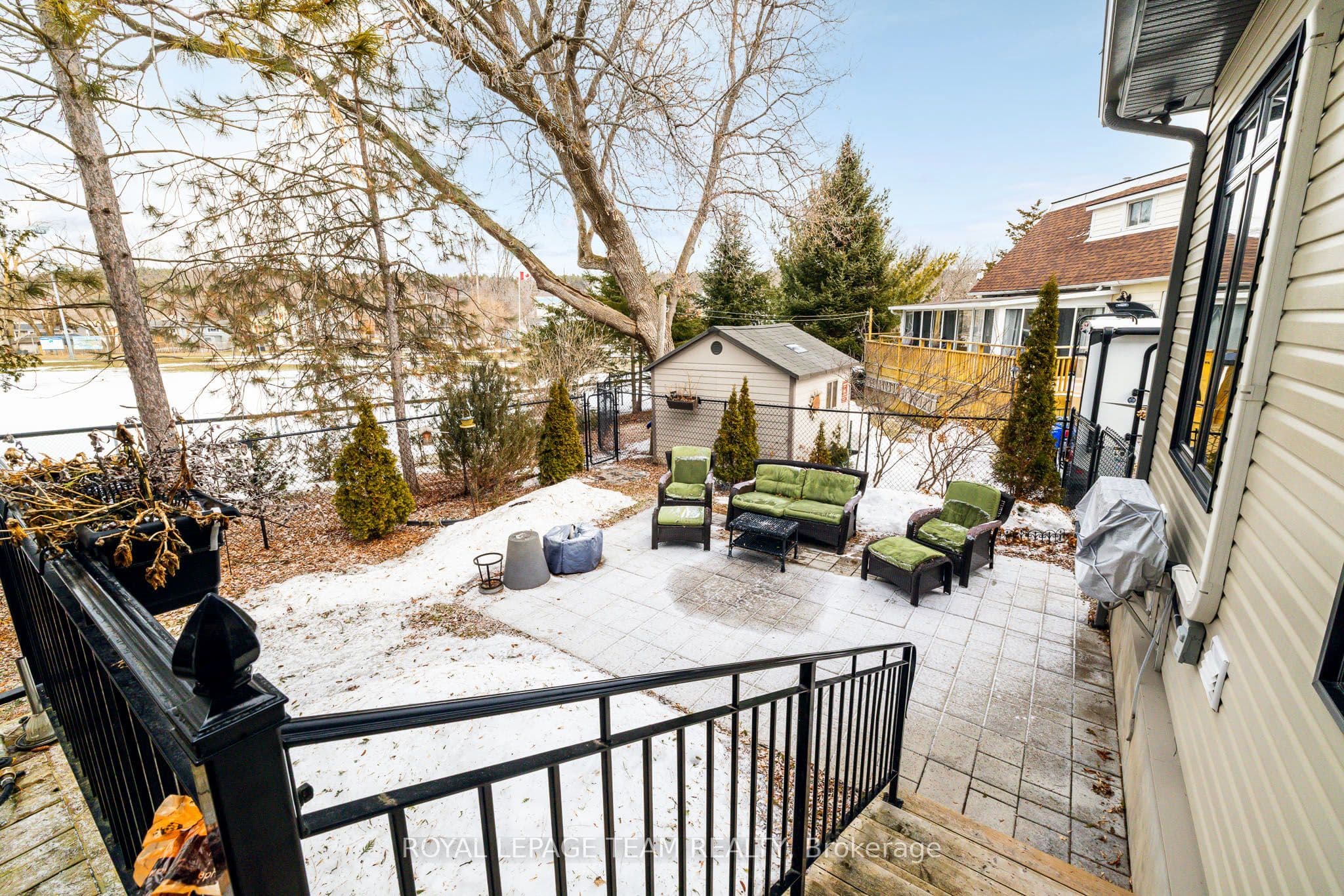 28 George Street, Westport, ON K0G 1X0