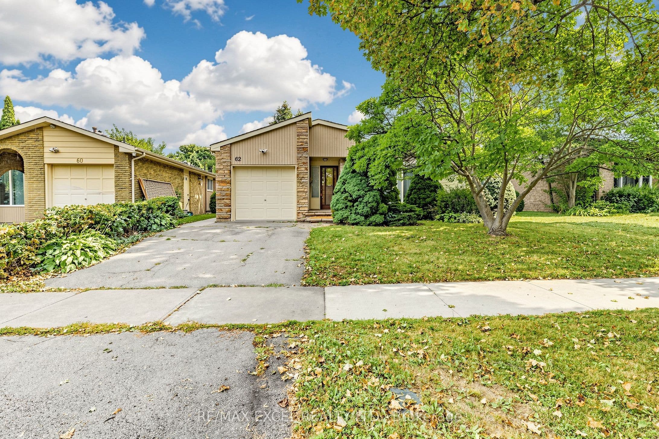 62 Ardgowan Crescent, Toronto, ON M1V 1B3