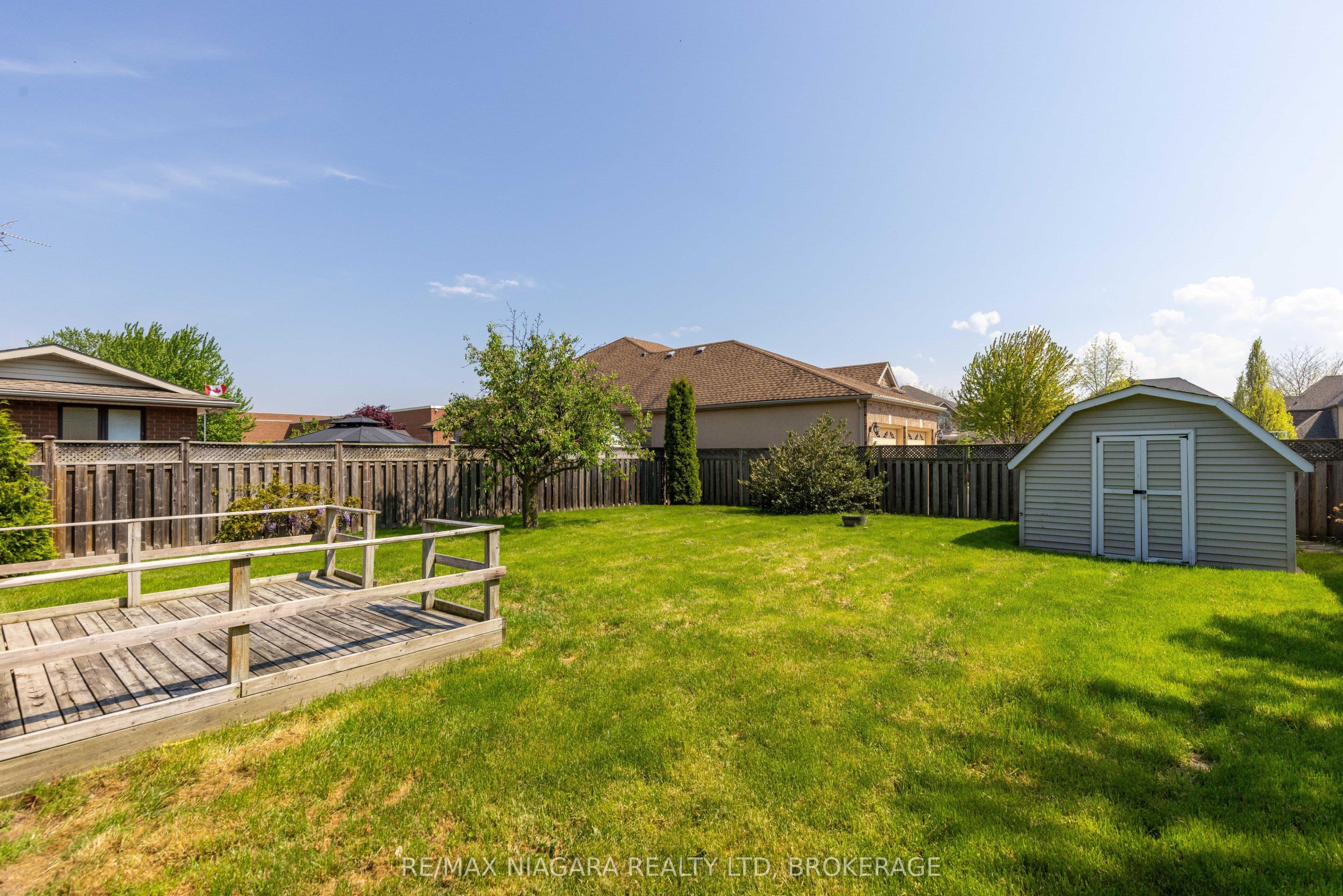 29 Granada Drive, St. Catharines, ON L2N 2S4