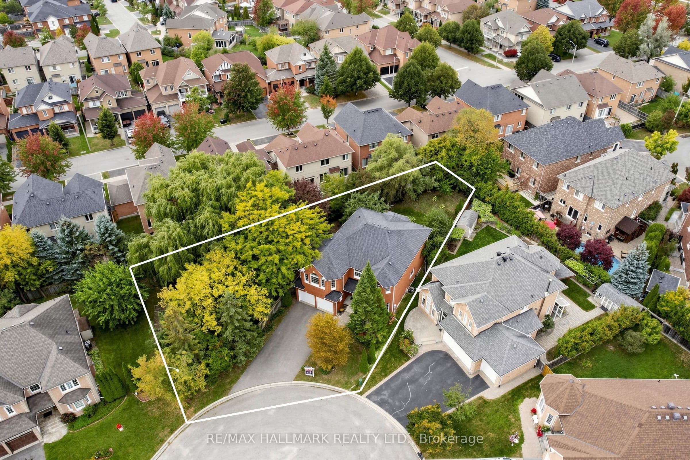 10 Driftwood Court, Richmond Hill, ON L4E 3K8