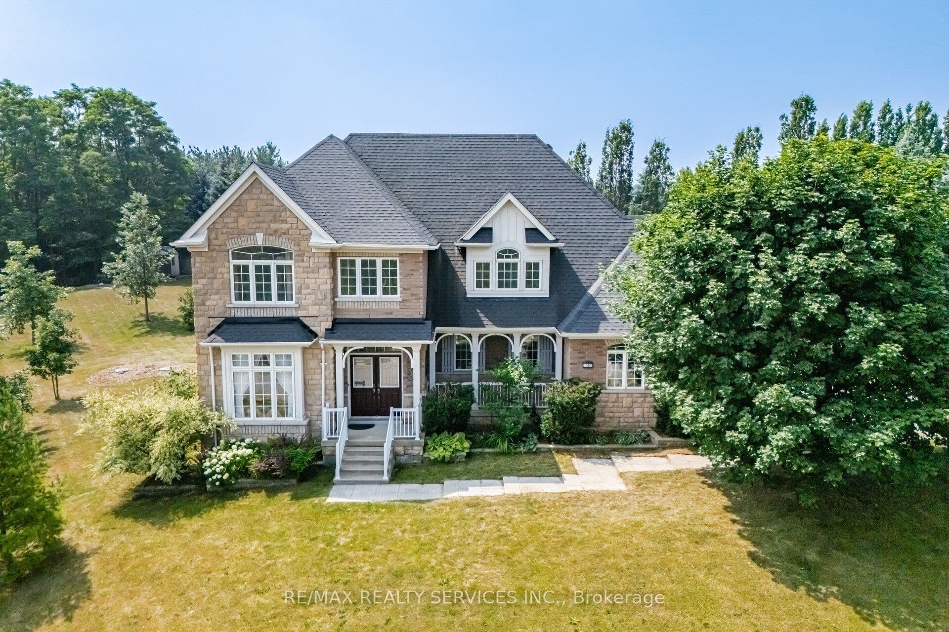 15 Upper Canada Drive, Erin, ON N0B 1Z0