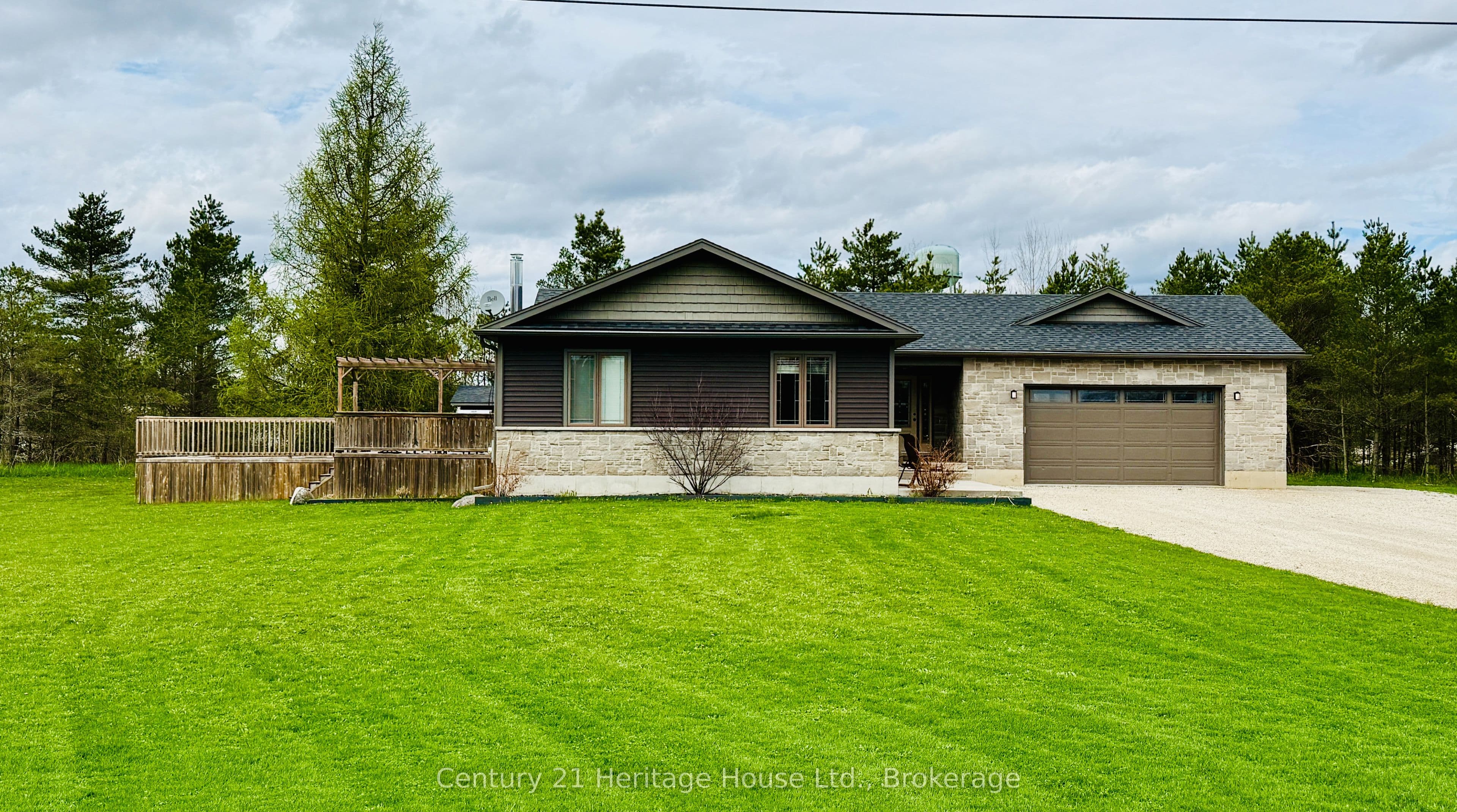 201 Hutton Hill Road, West Grey, ON N0G 1R0