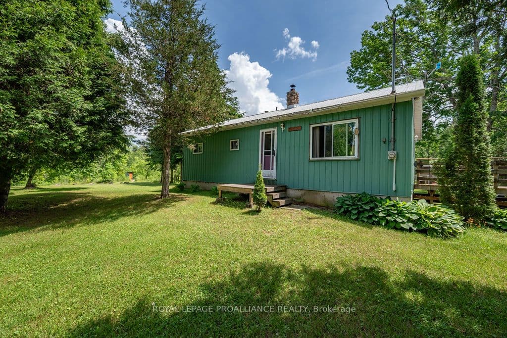 273 Tower Road, Addington Highlands, ON K0H 1K0