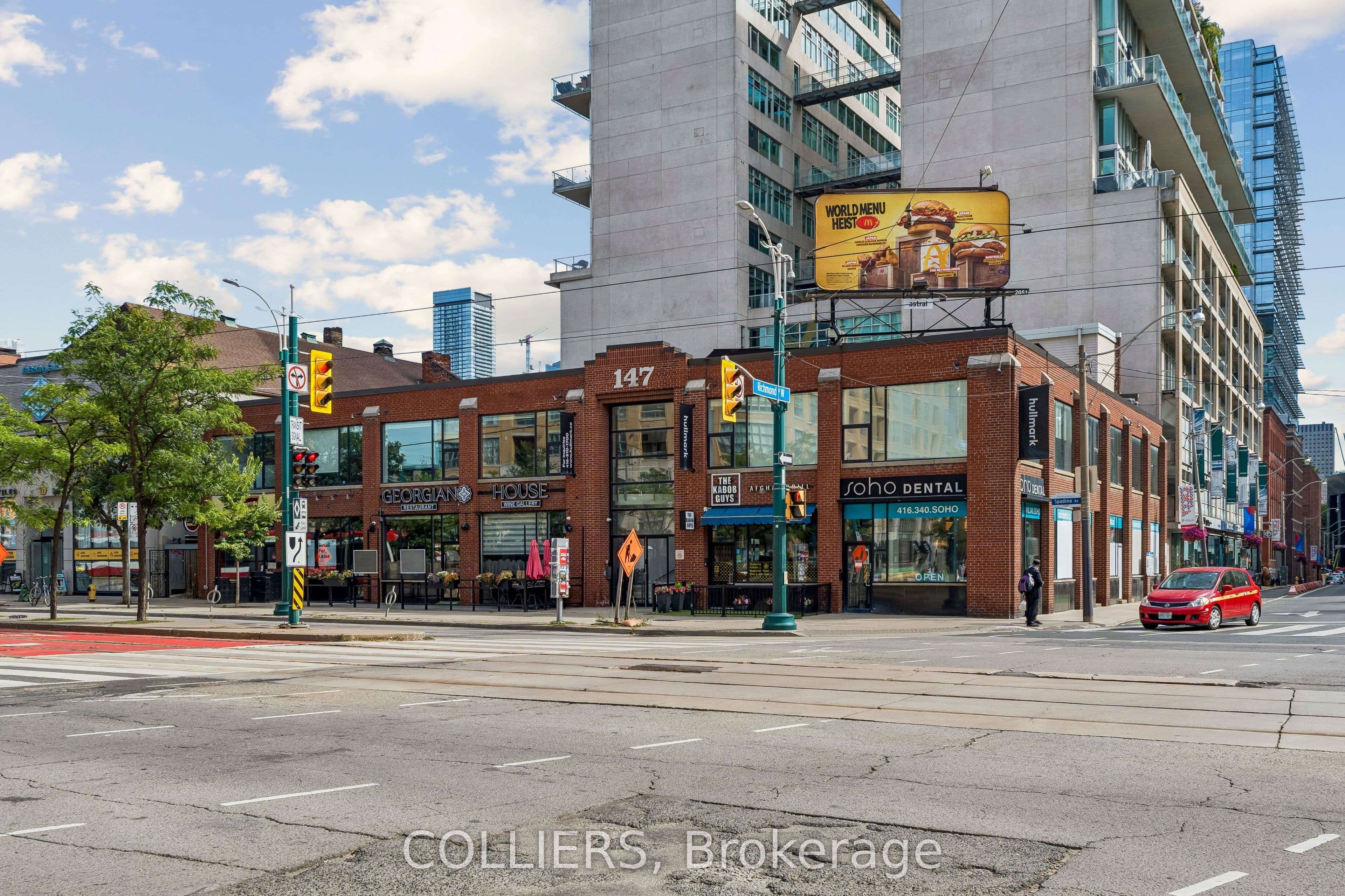 147 Spadina Avenue 206, Toronto, ON M5V 2L7