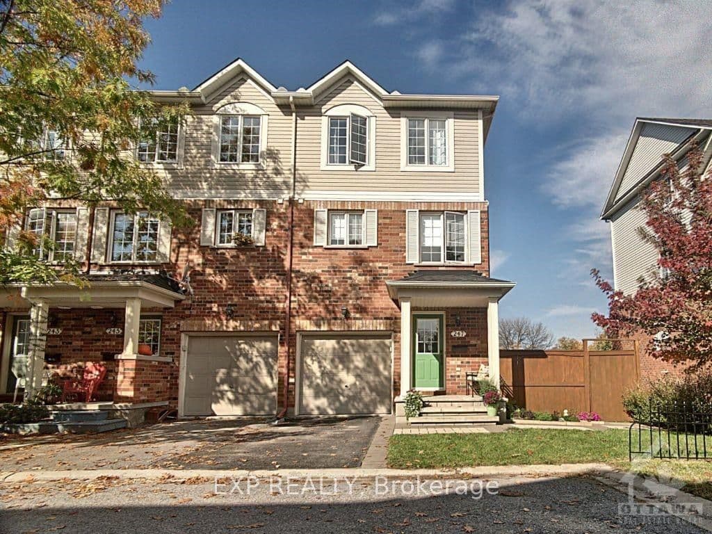 90 Edenvale Drive 247, Kanata, ON K2K 3N8