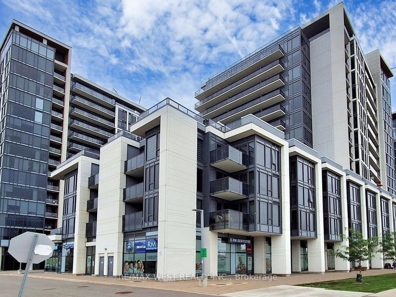 270 Homewood Avenue, Toronto, ON M2R 2N3