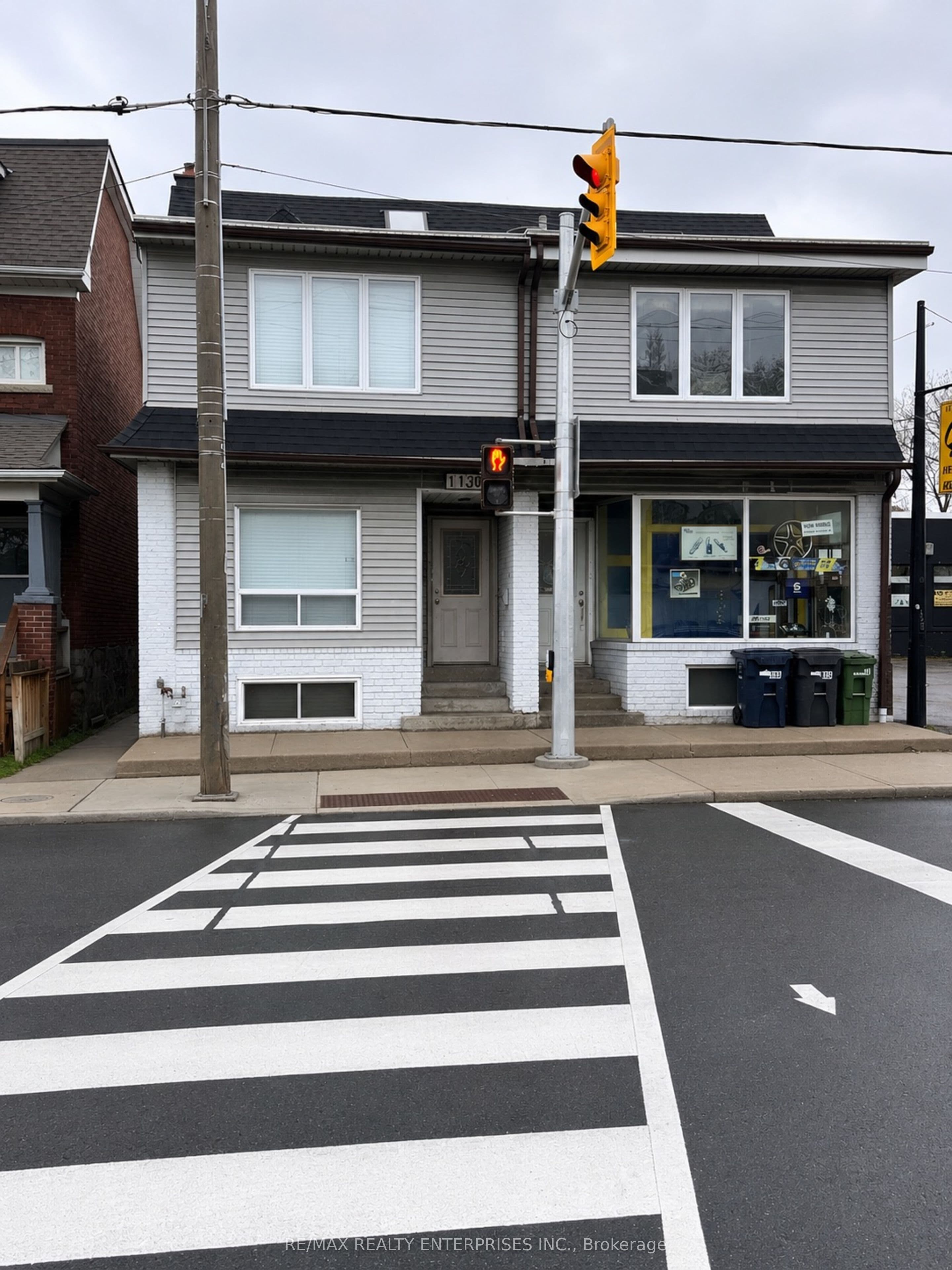 1136 Dufferin Street Main, Toronto, ON M6H 4B6