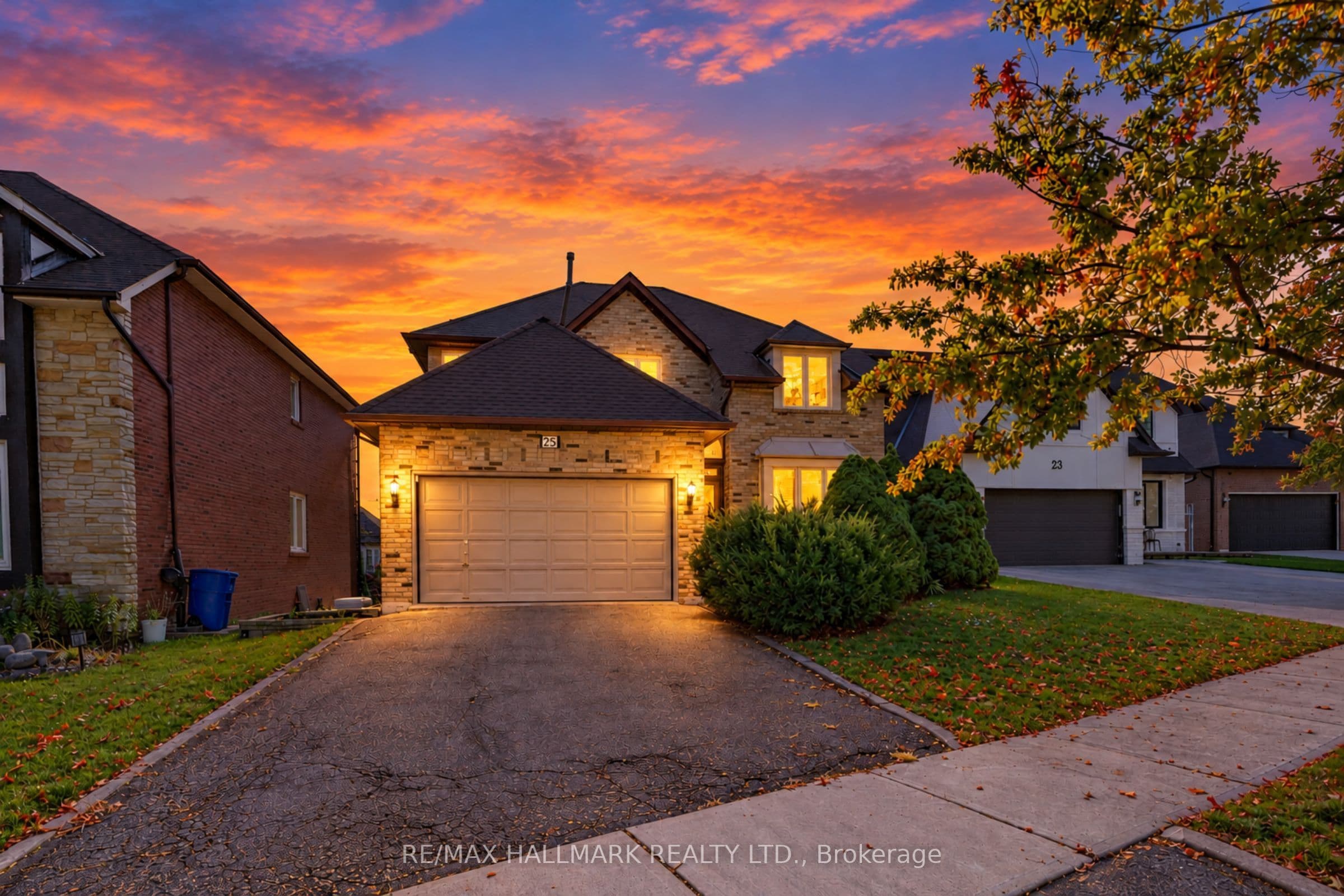 25 Cygnus Drive, Richmond Hill, ON L4C 8P1
