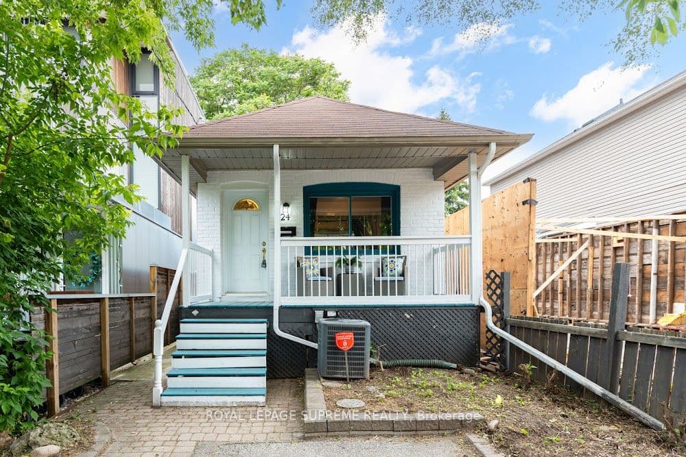 24 Wiley Avenue, Toronto, ON M4J 3W4