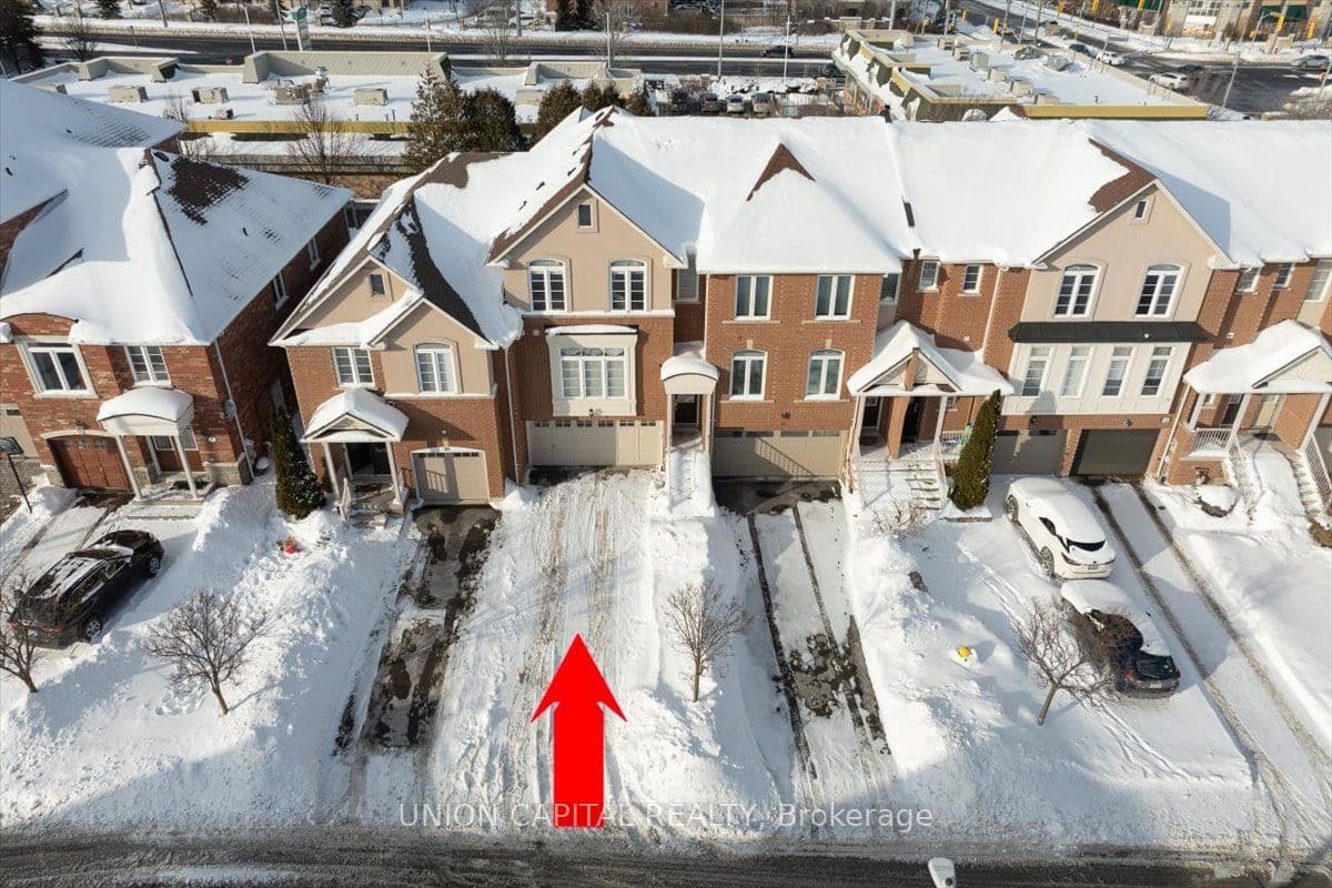 18 Honeywood Road, Vaughan, ON L4J 9C2