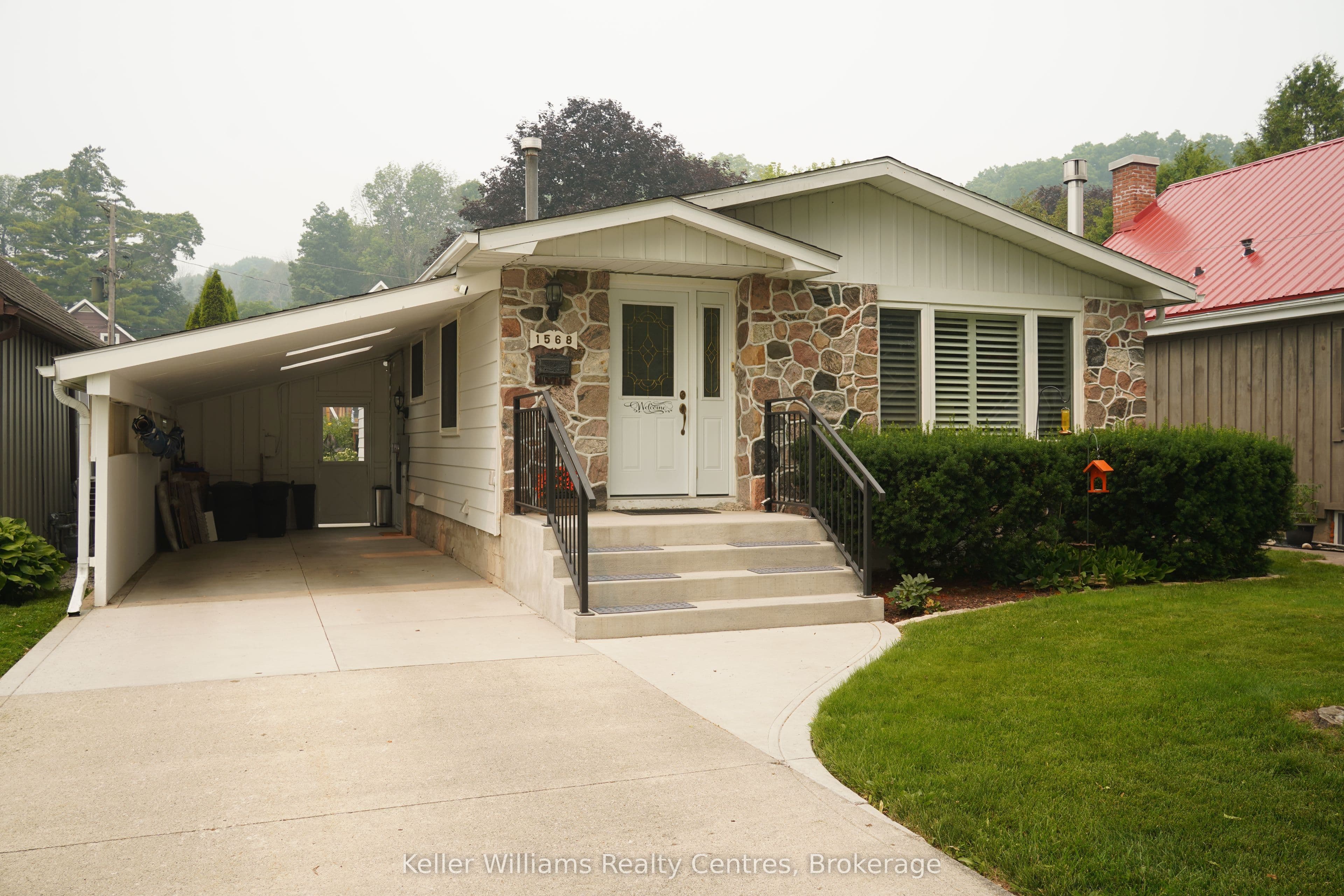 1568 5th Avenue, Owen Sound, ON N4K 5B5