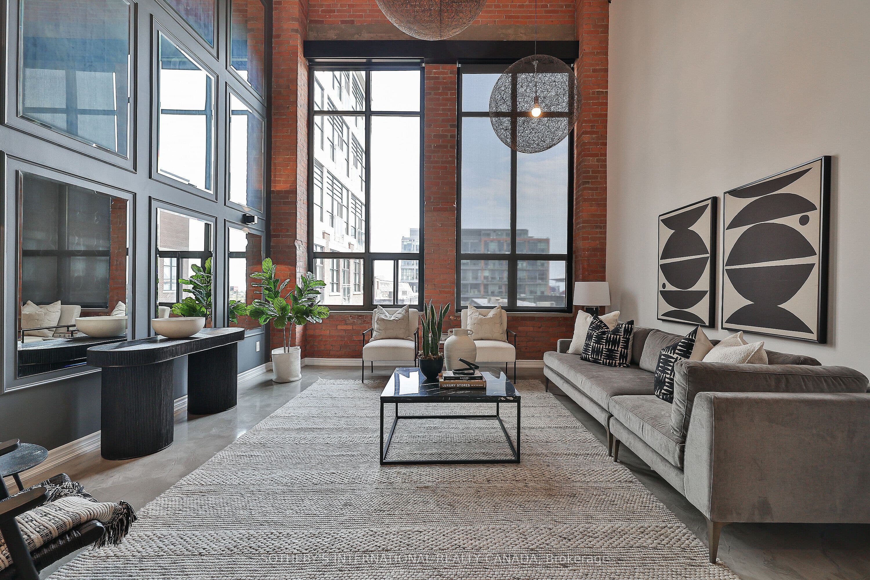 43 Hanna Avenue 441, Toronto, ON M6K 1X1