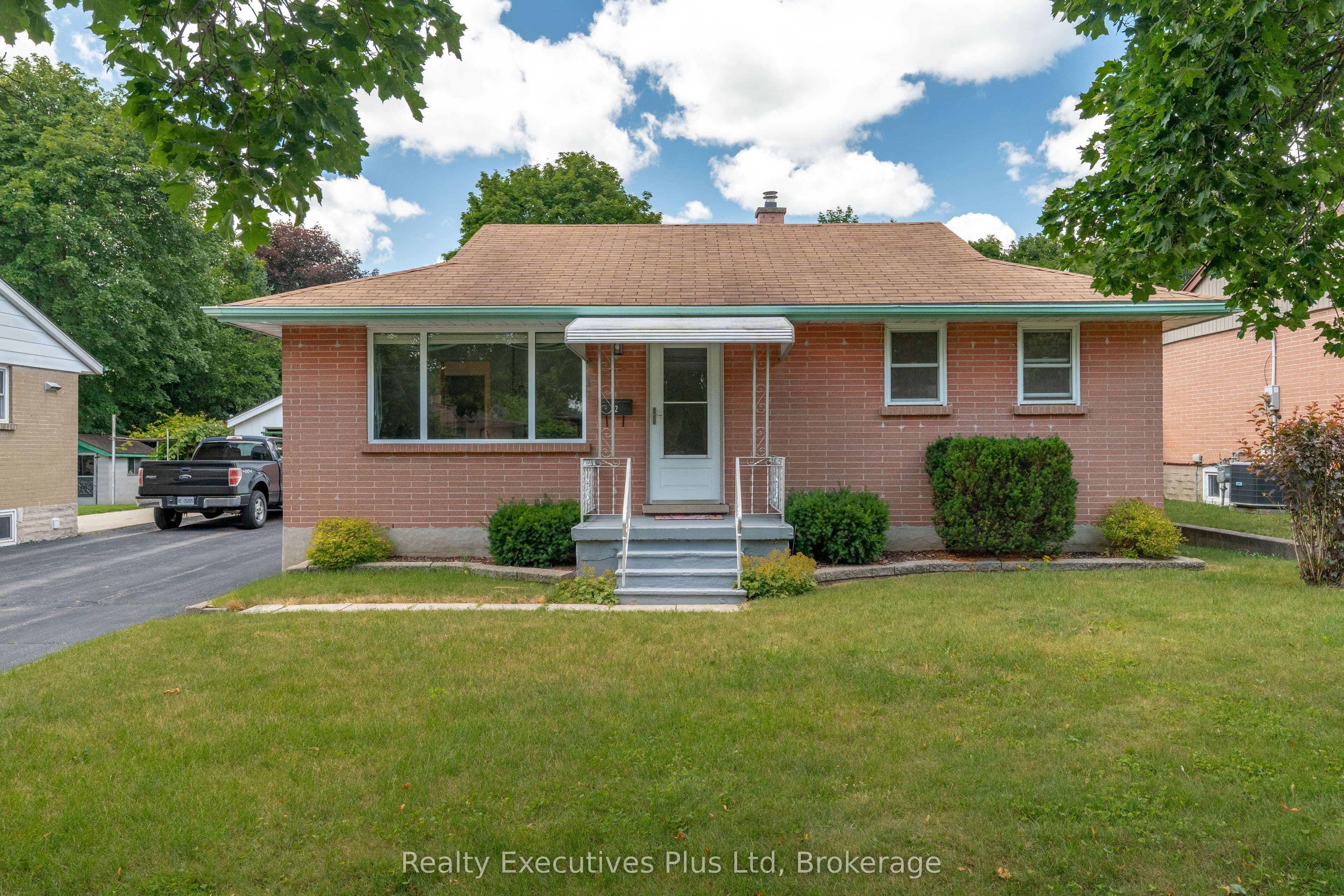 82 Cassino Avenue, Guelph, ON N1E 2J3