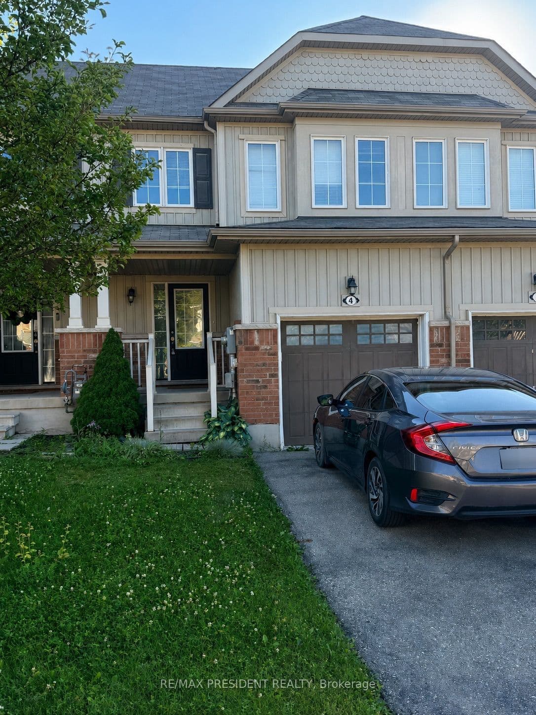 4 Avedisian Street, Brantford, ON N3T 0G8