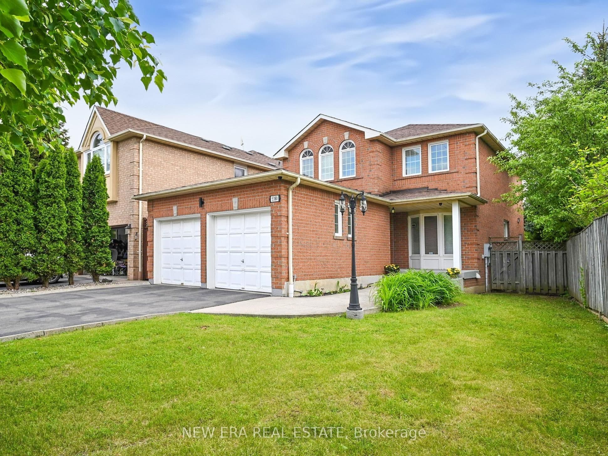 5380 Floral Hill Crescent, Mississauga, ON L5V 1V3